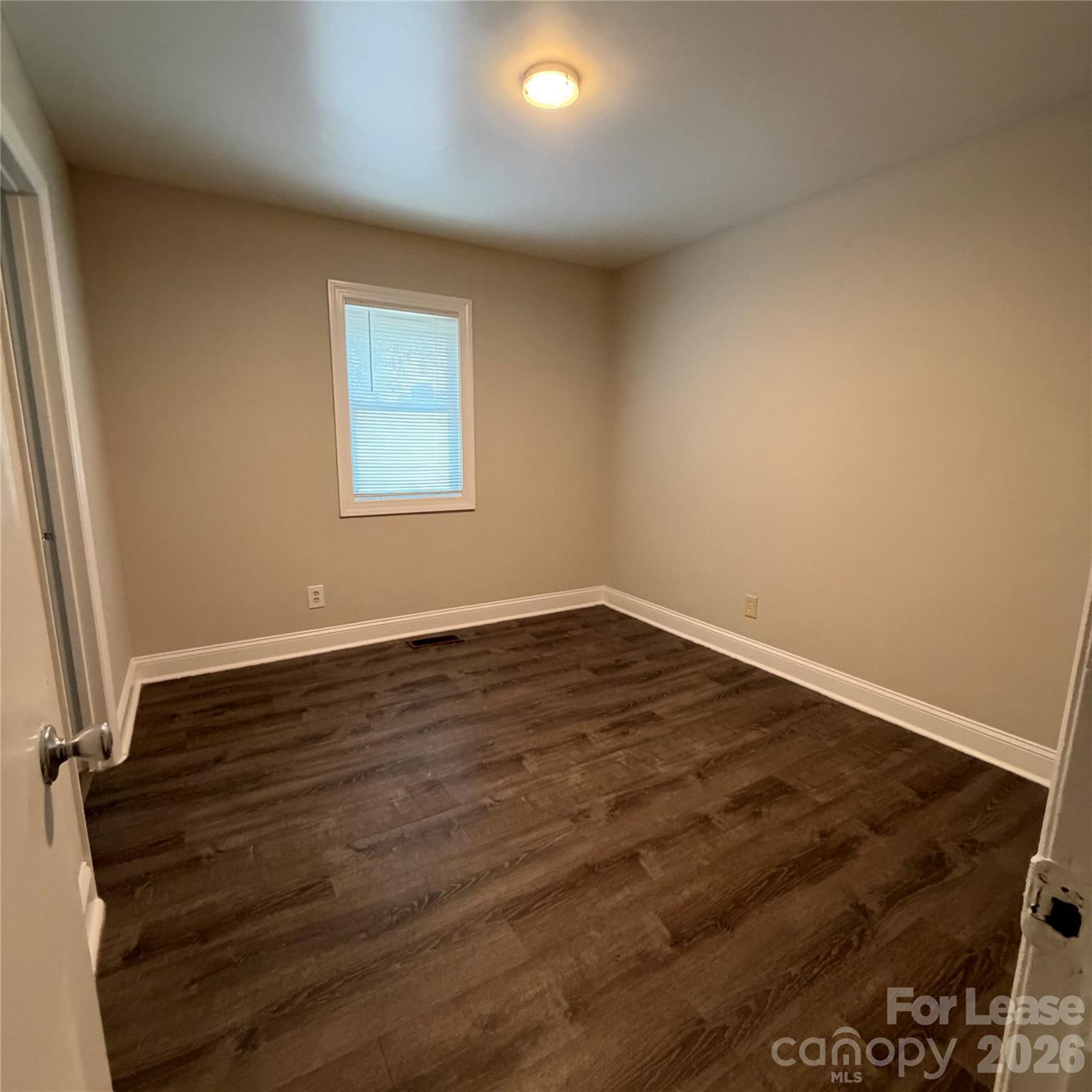 608 Peaceful Glen Road Property Photo 6
