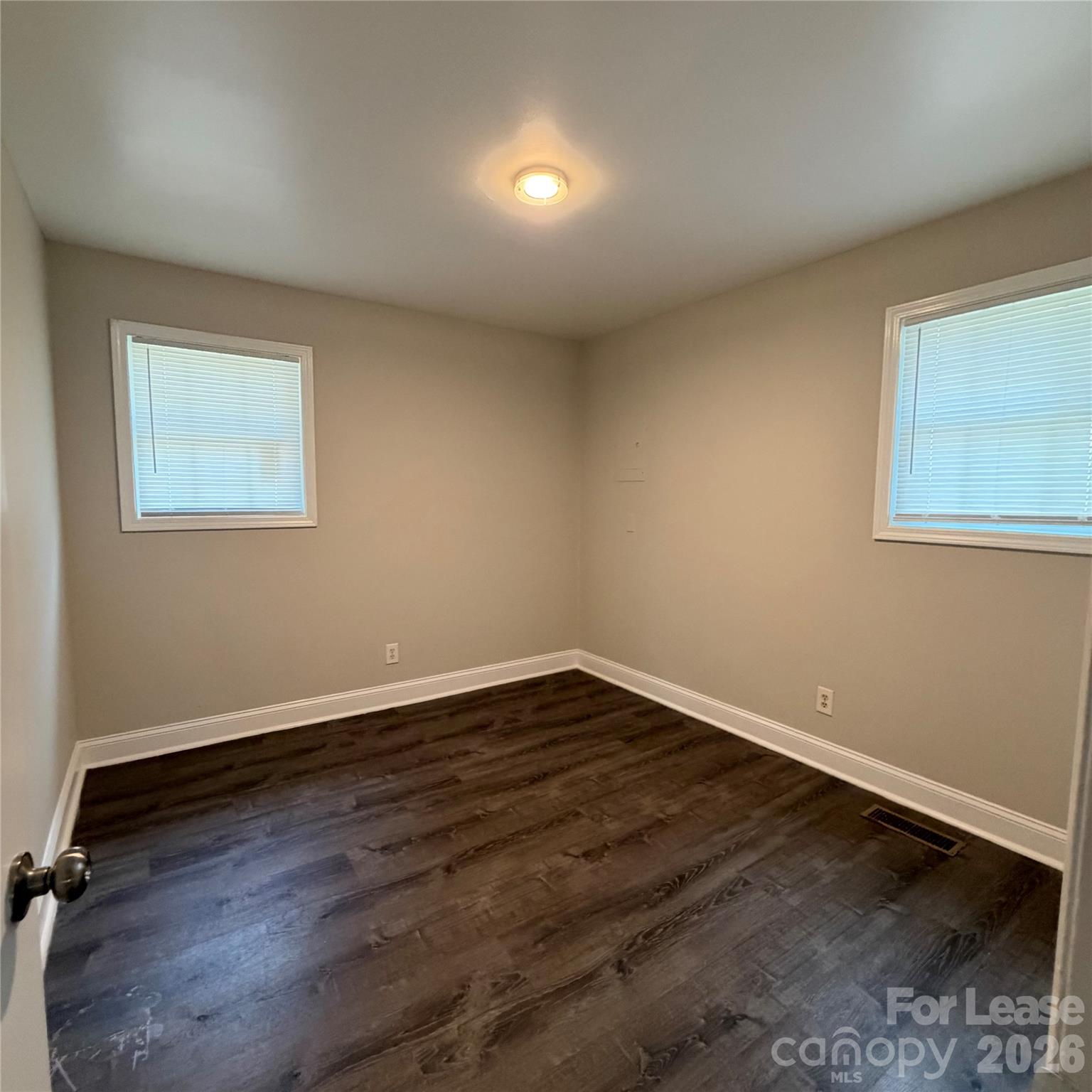 608 Peaceful Glen Road Property Photo 10
