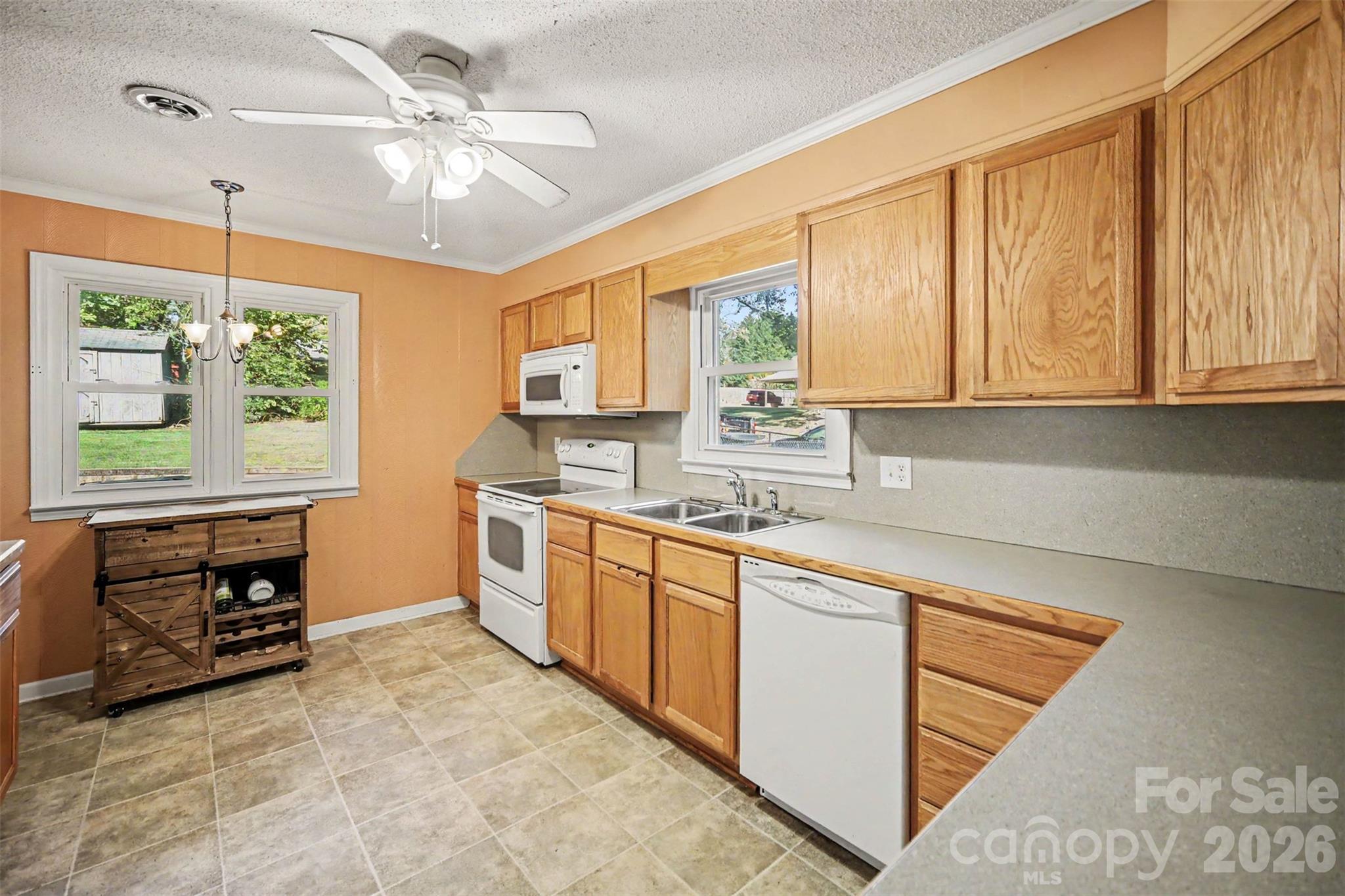 402 Sunset Circle Property Photo 10