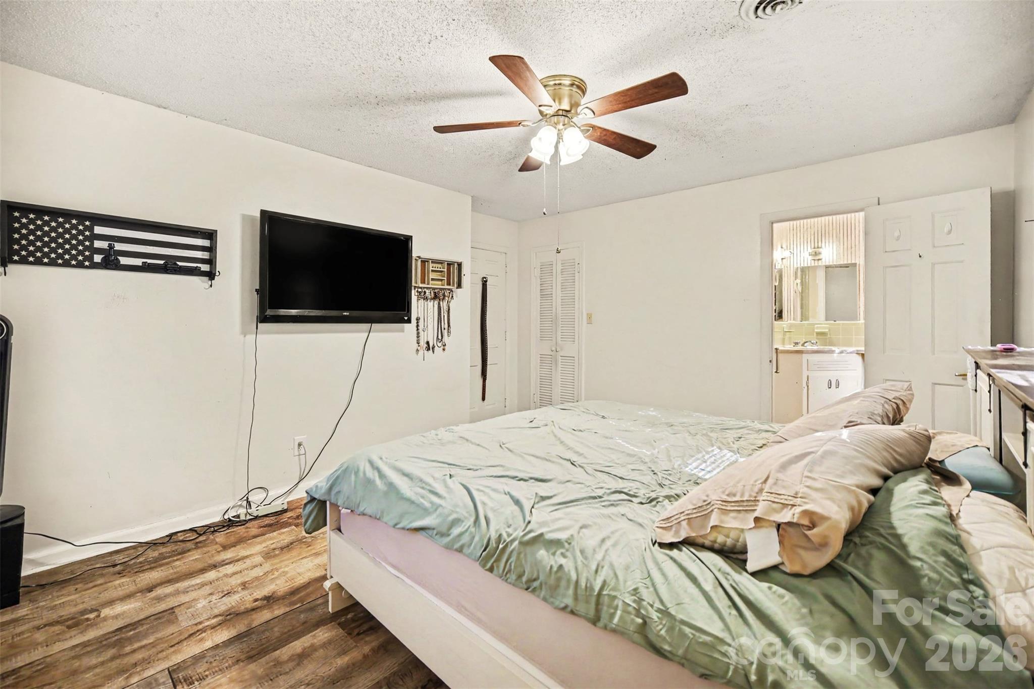 402 Sunset Circle Property Photo 14