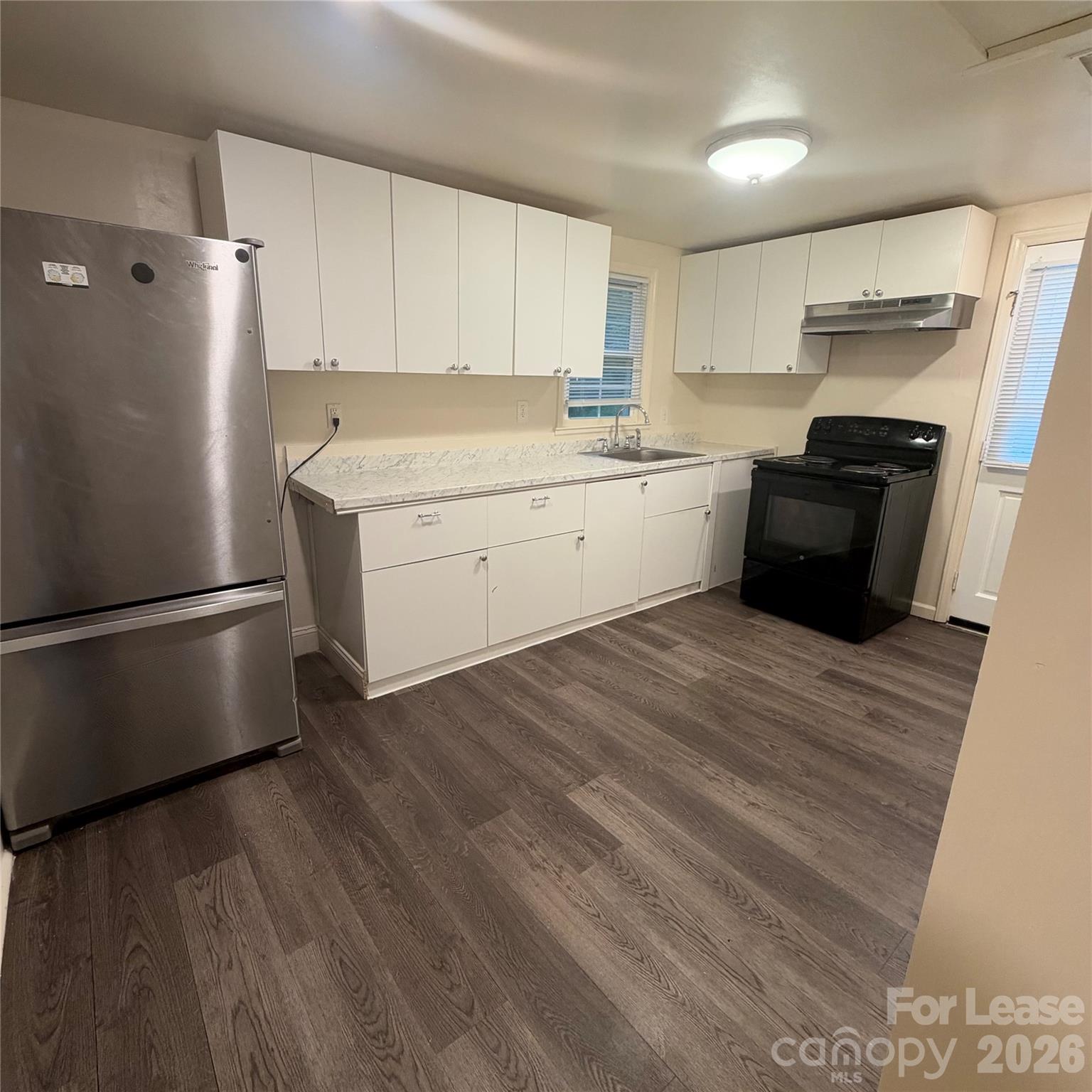 13327 Central Avenue Property Photo 3