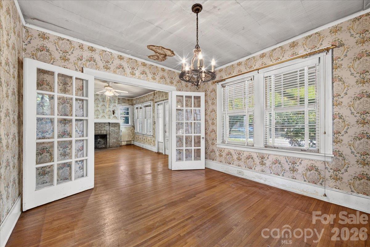 1709 The Plaza None Property Photo 6