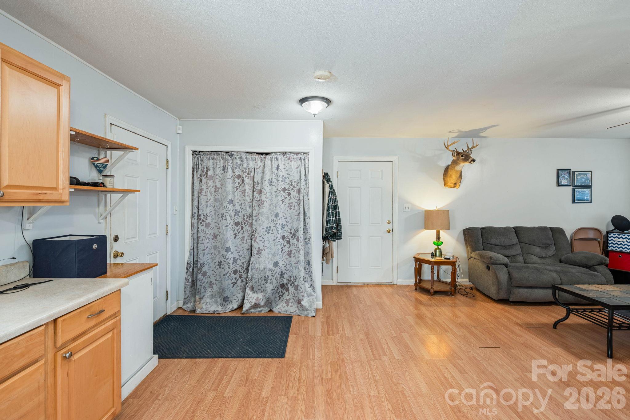 5507 Valley Field Road Property Photo 6