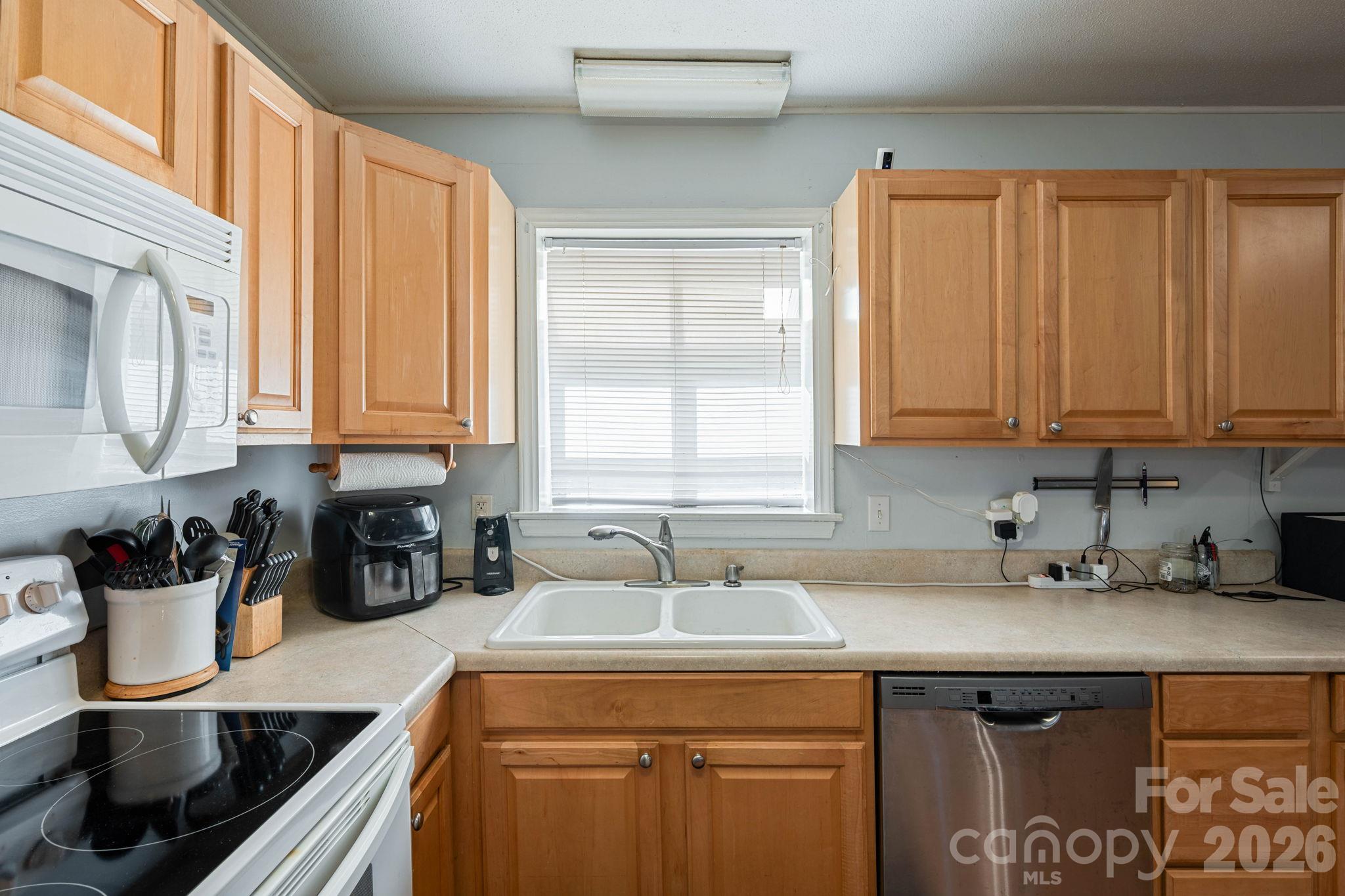5507 Valley Field Road Property Photo 10