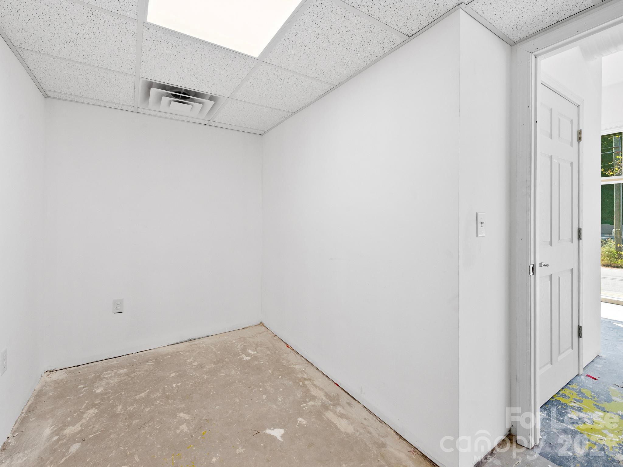 18 Brook Street 102 Property Photo 16