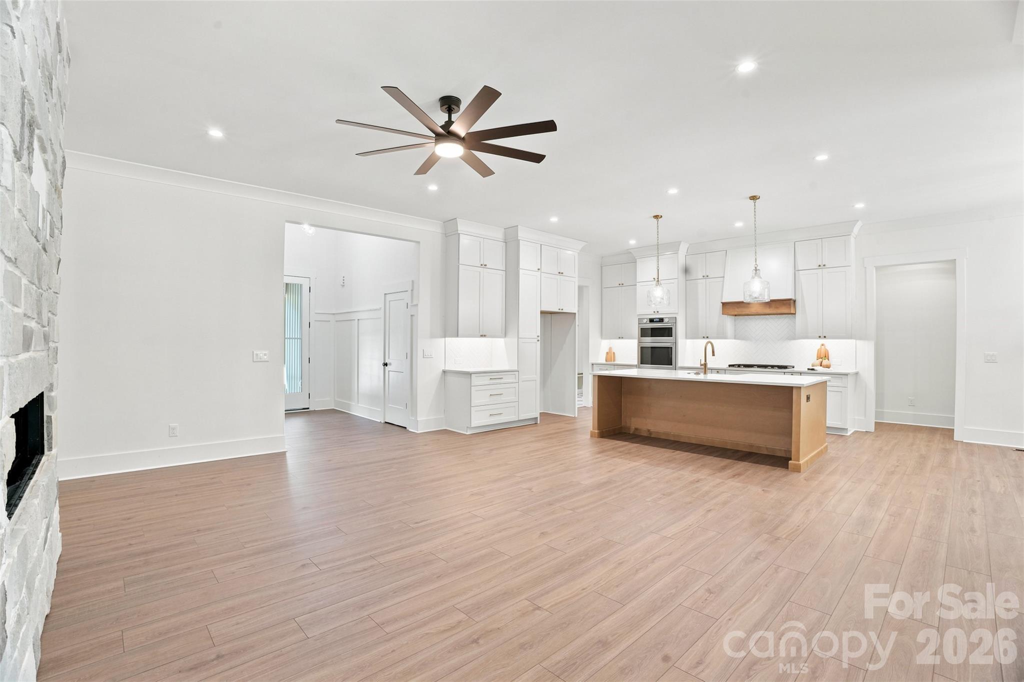 219 Barra Drive Property Photo 8