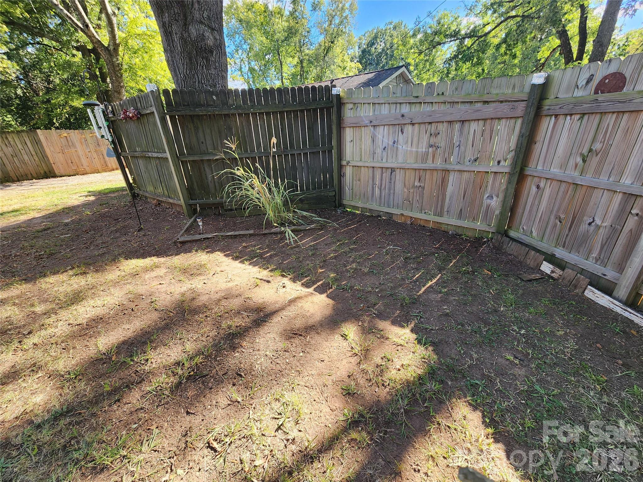 317 Kerr Street Property Photo 2