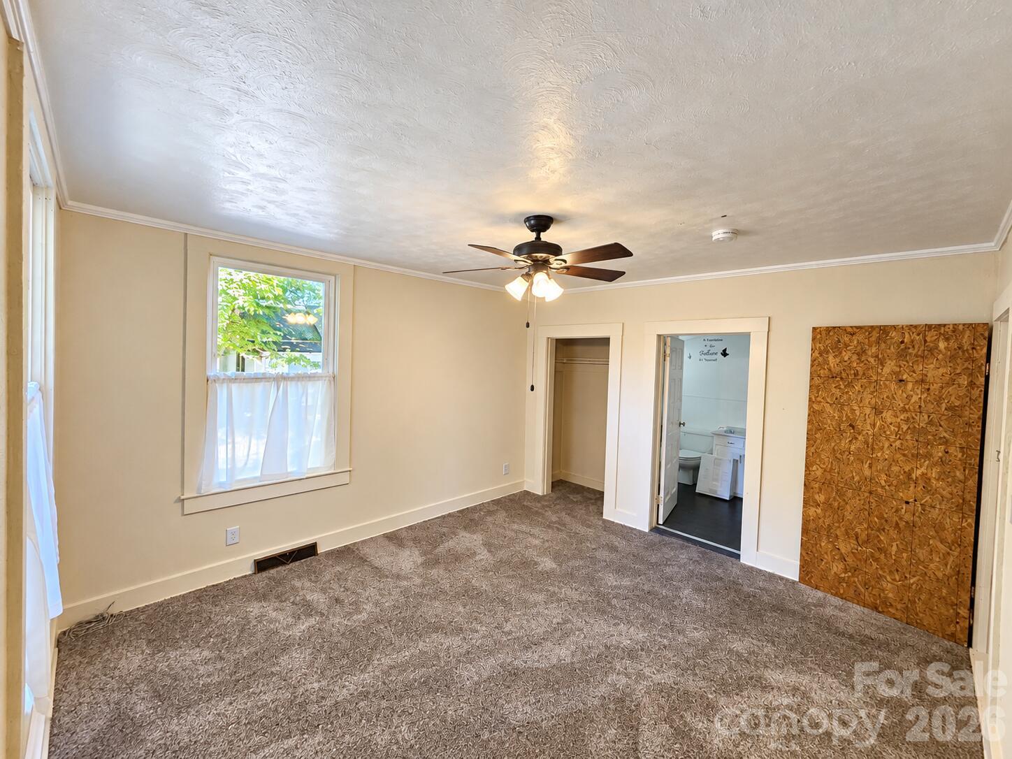 317 Kerr Street Property Photo 15