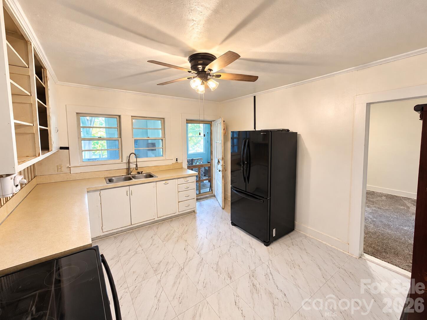 317 Kerr Street Property Photo 18