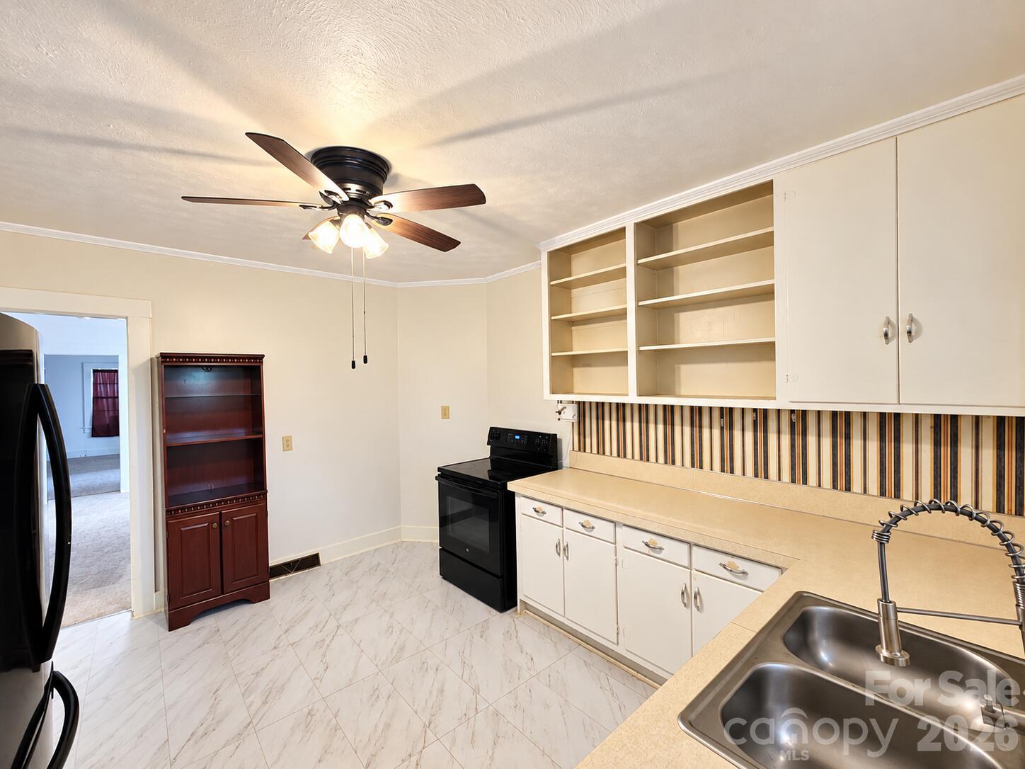 317 Kerr Street Property Photo 19