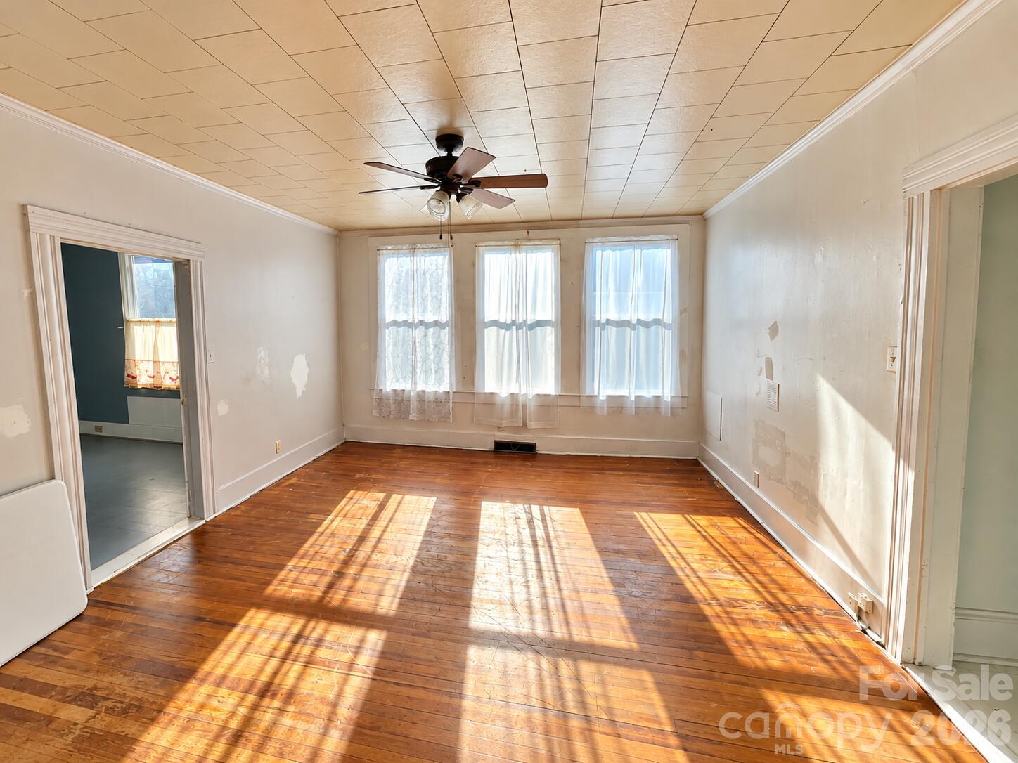 317 Kerr Street Property Photo 21