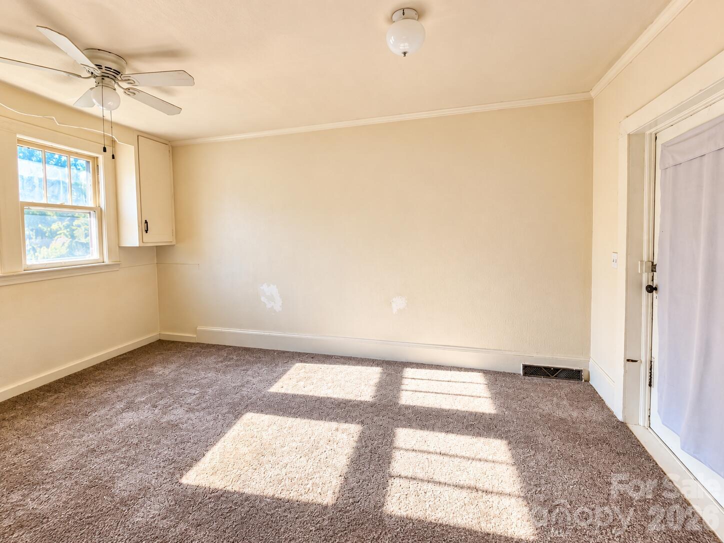 317 Kerr Street Property Photo 23