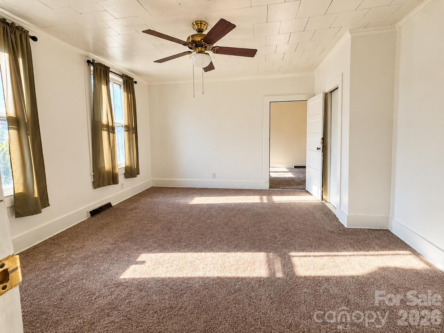 317 Kerr Street Property Photo 24