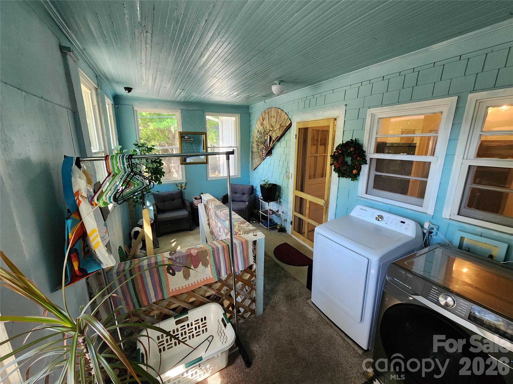 317 Kerr Street Property Photo 26