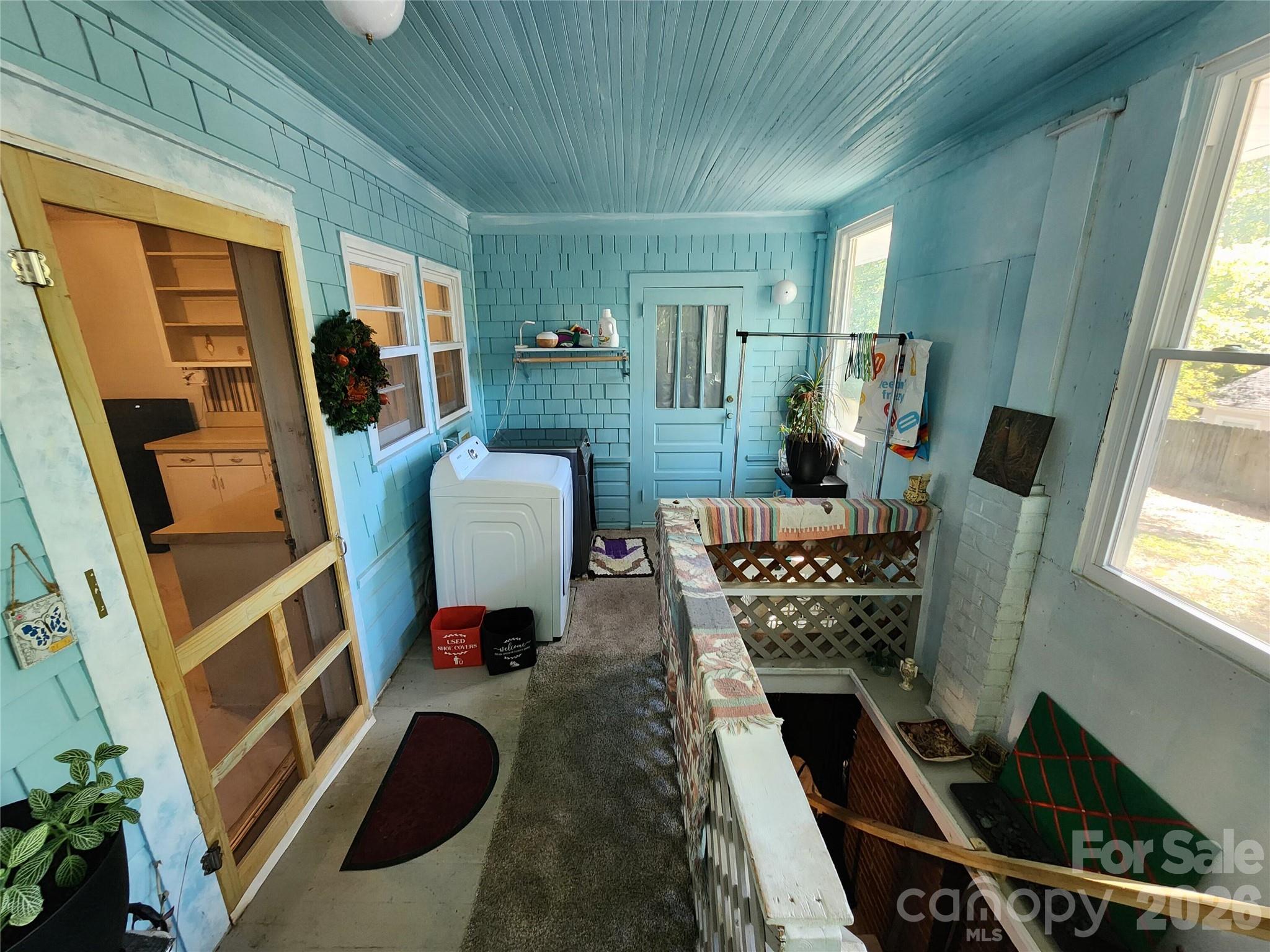 317 Kerr Street Property Photo 27