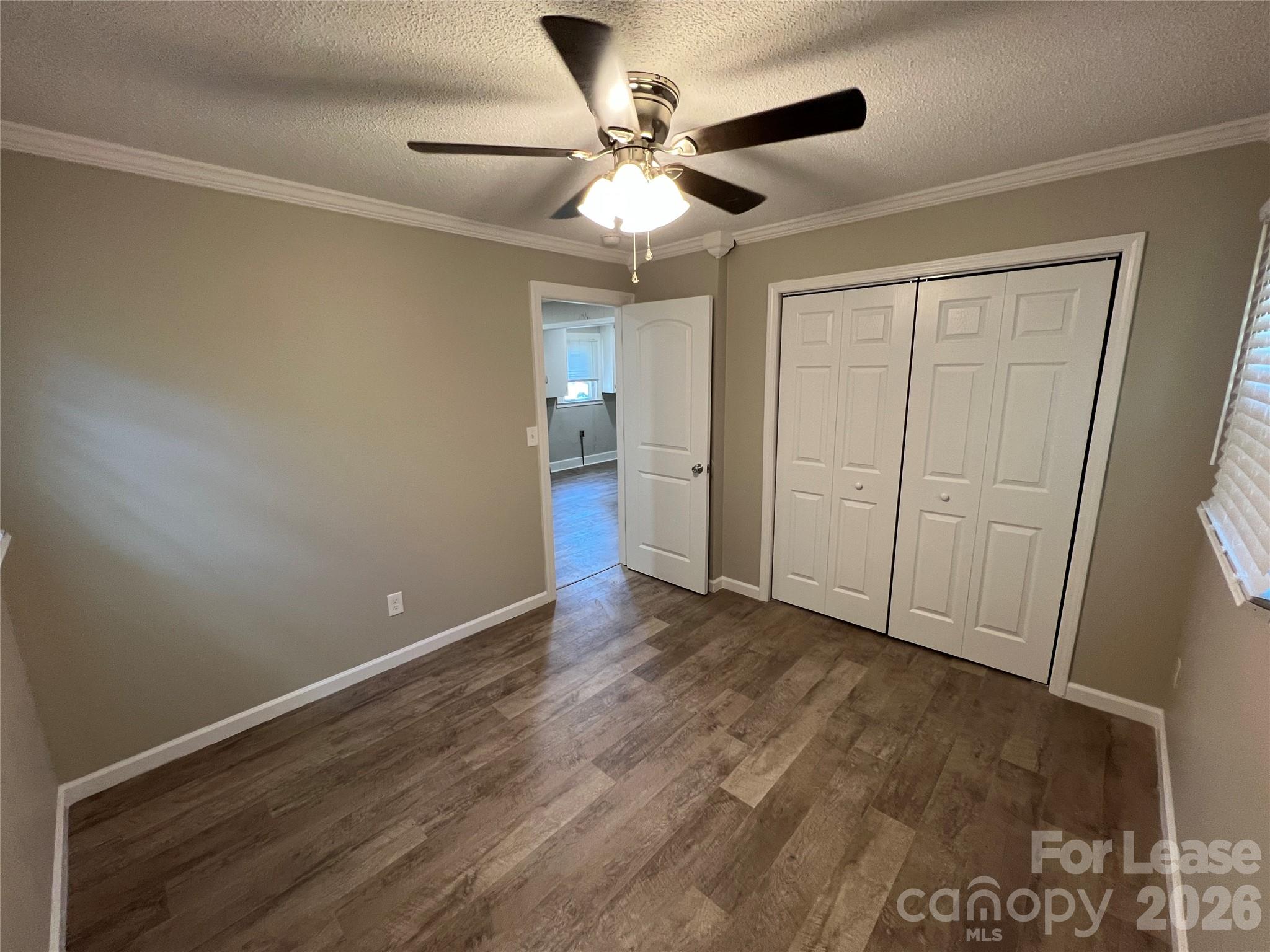 1302 White Lane Property Photo 7