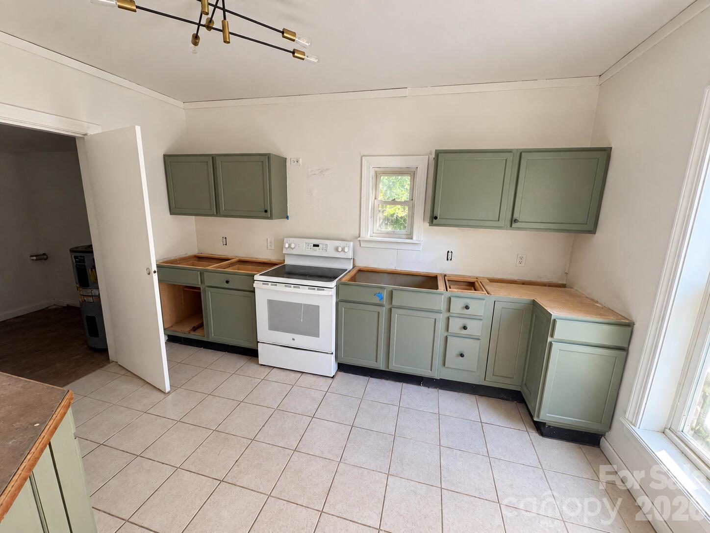 139 Colfax Road Property Photo 3