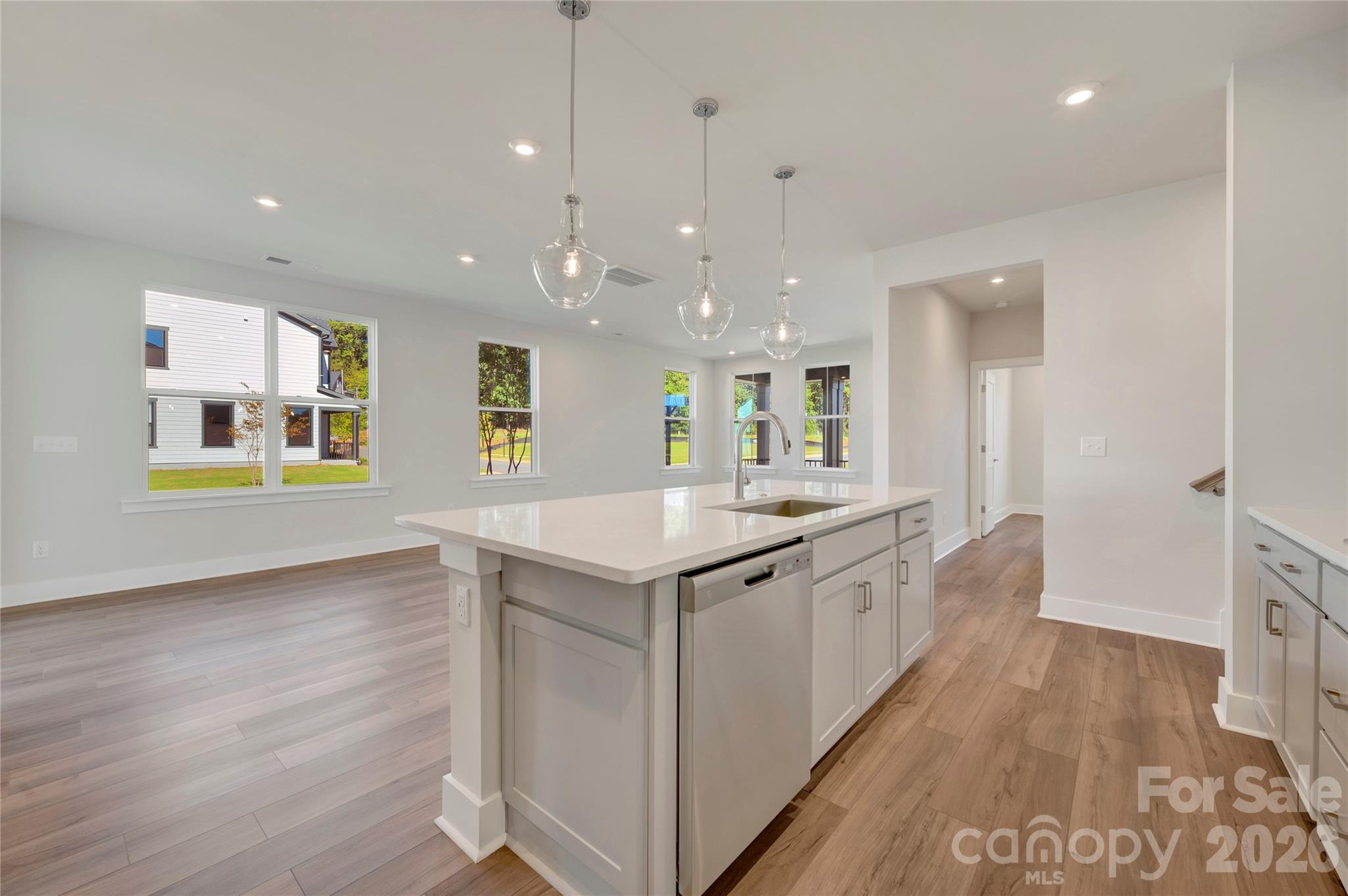 75 Seven Oaks Landing Property Photo 8