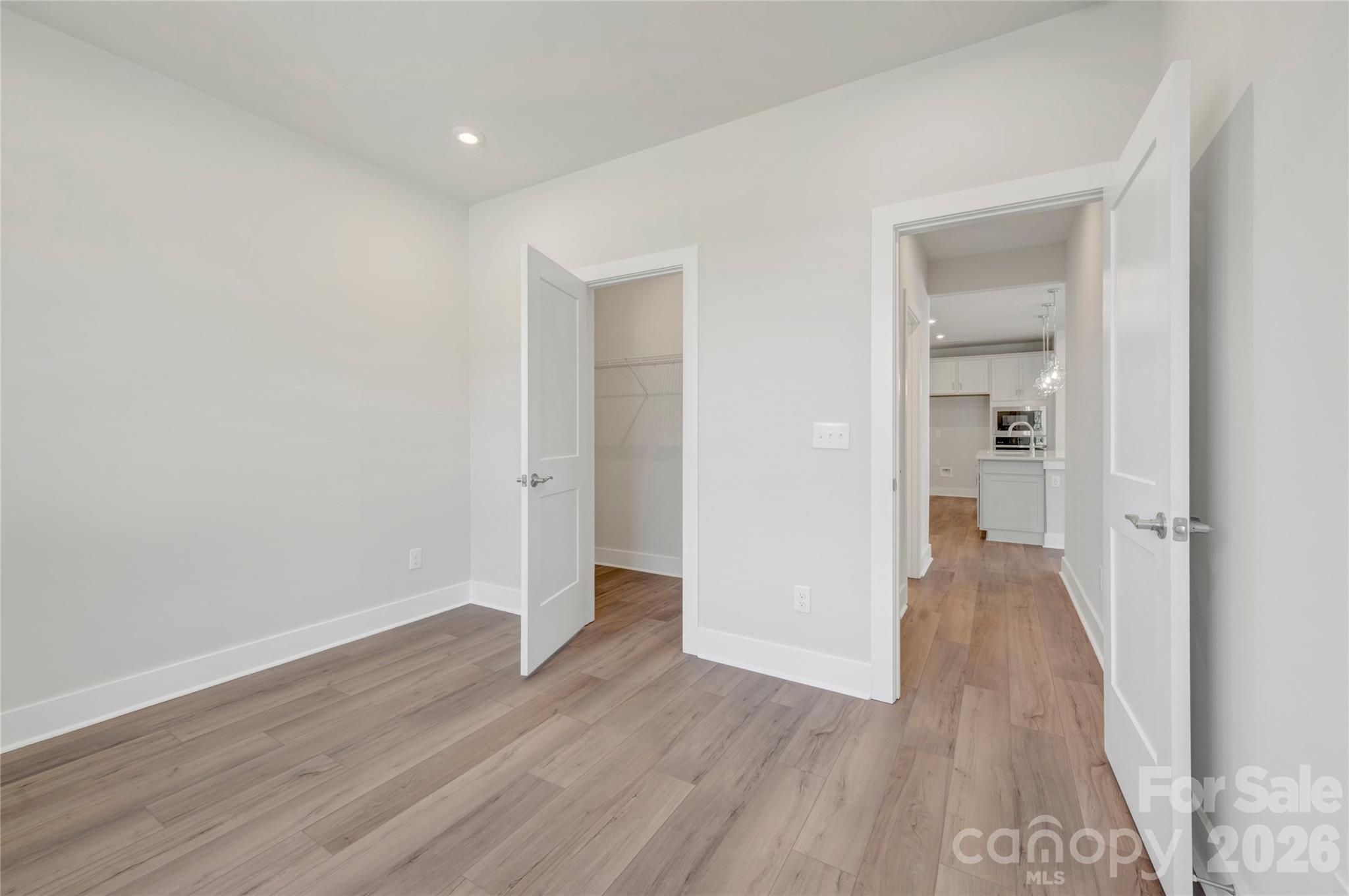 75 Seven Oaks Landing Property Photo 13
