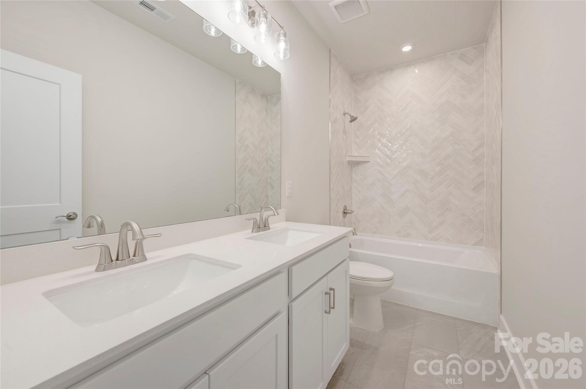 75 Seven Oaks Landing Property Photo 16