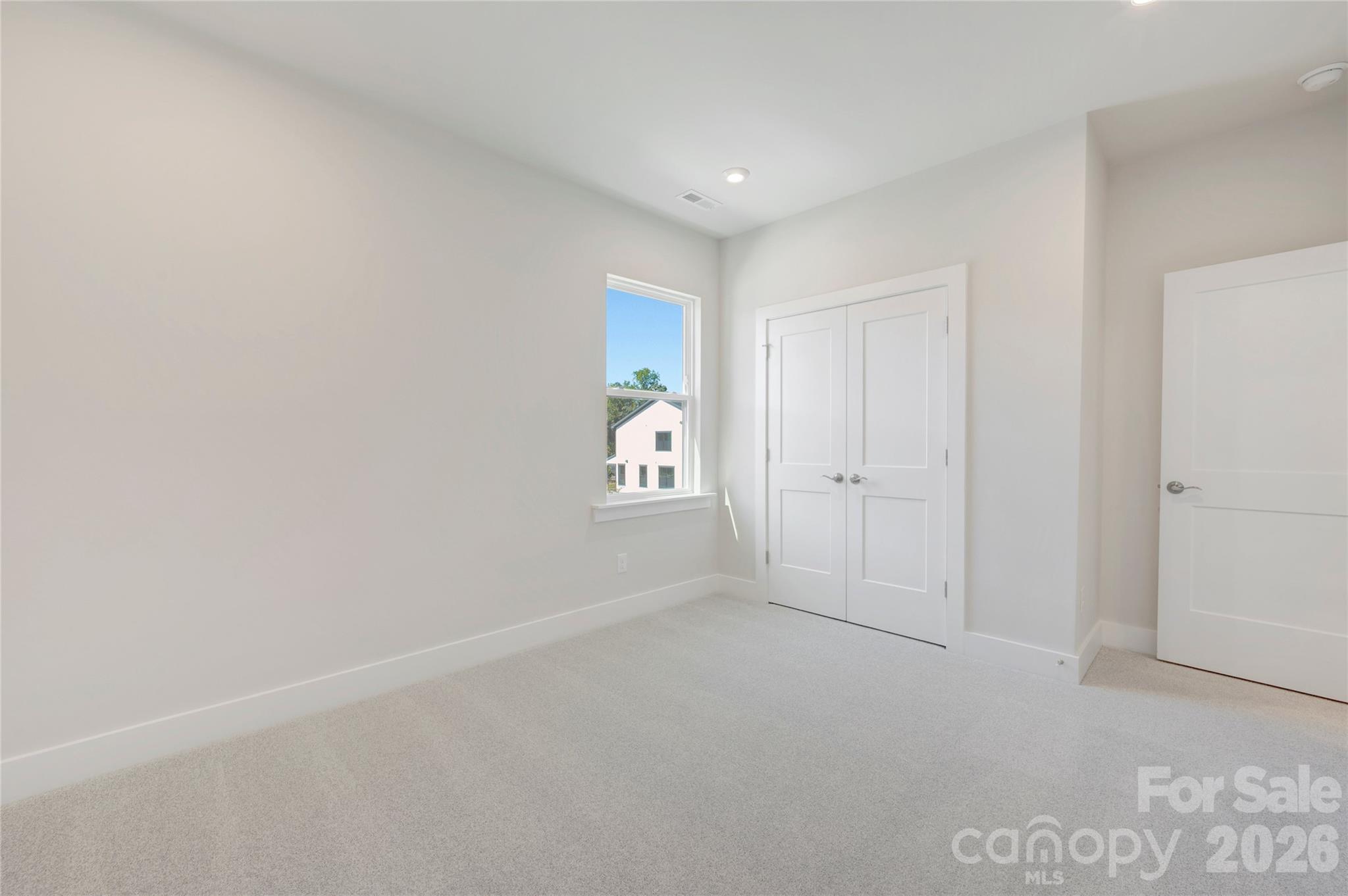 75 Seven Oaks Landing Property Photo 18