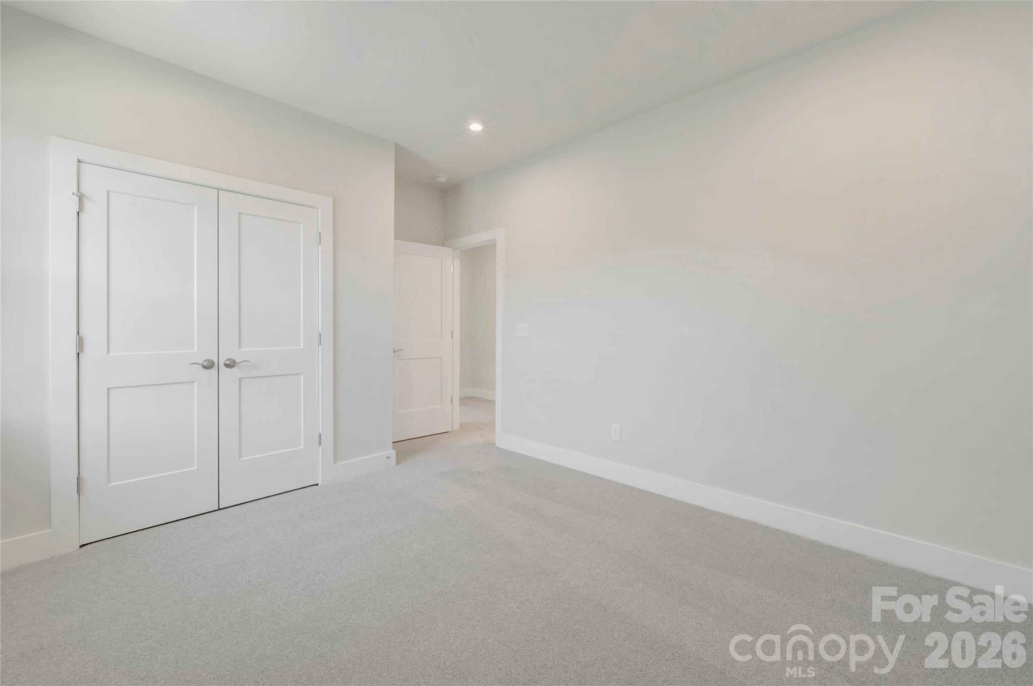 75 Seven Oaks Landing Property Photo 25