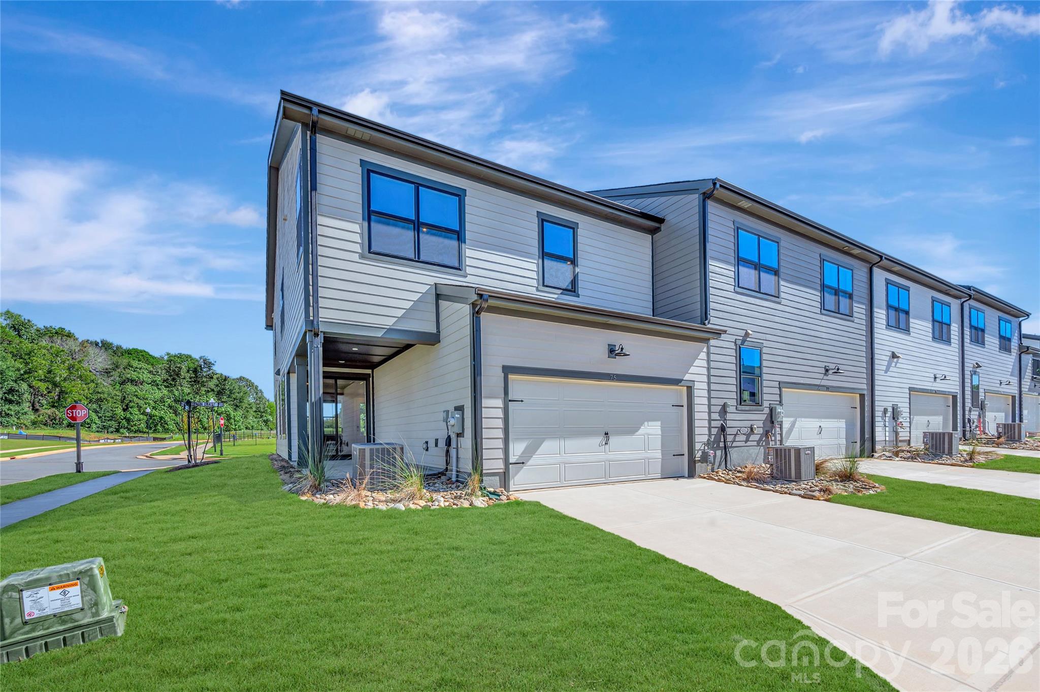 75 Seven Oaks Landing Property Photo 34