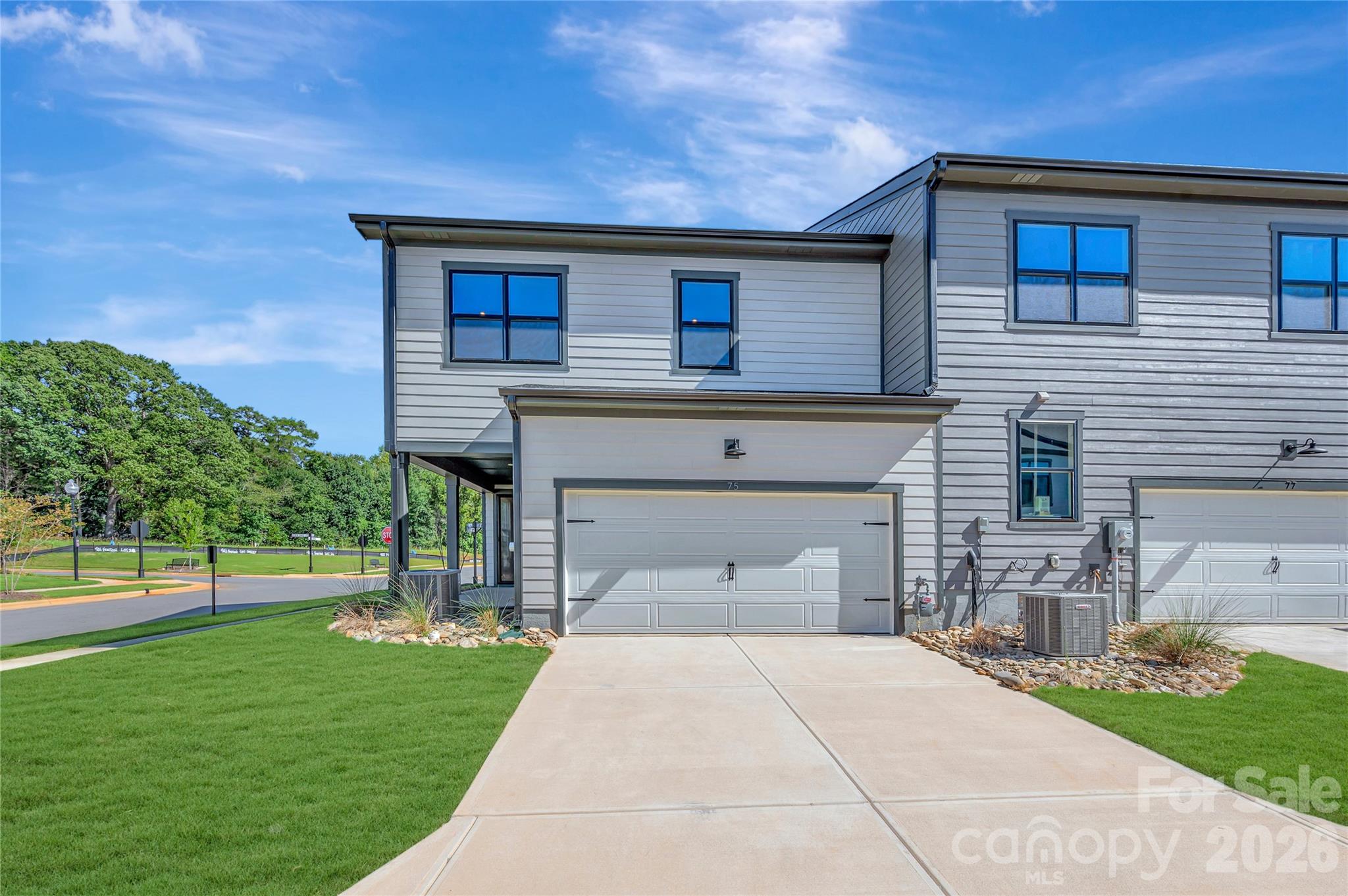 75 Seven Oaks Landing Property Photo 36