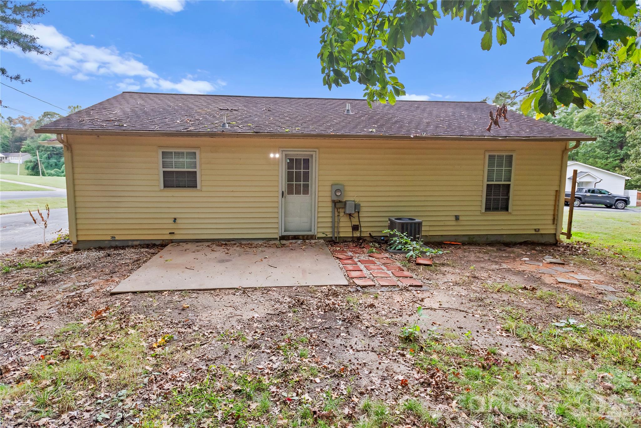 140 Clara Drive Property Photo 11