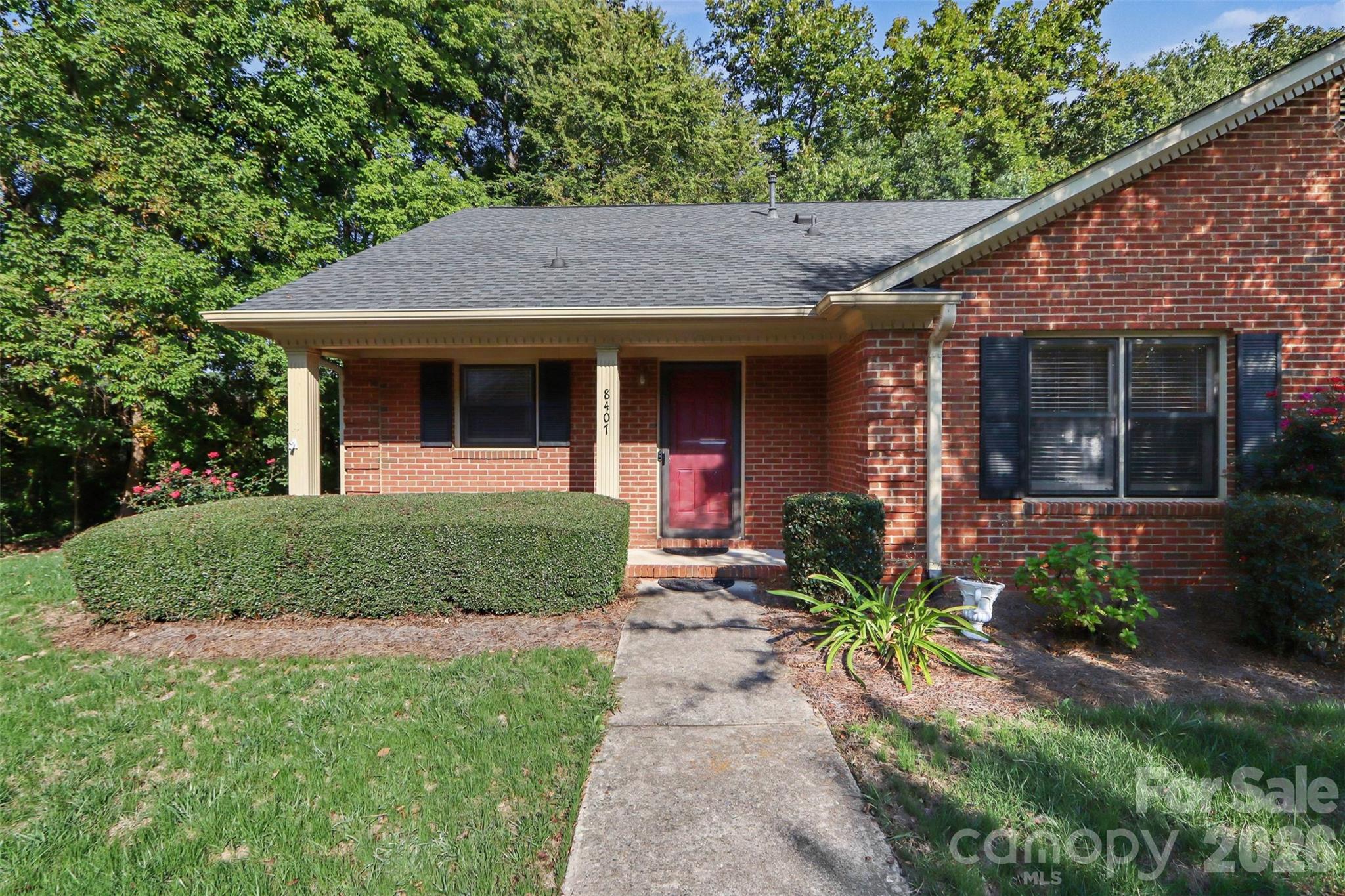 8407 Coulwood Oak Lane Property Photo 2