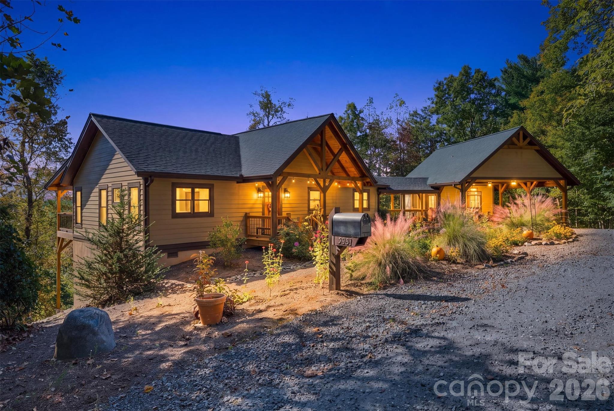 5381 Dogwood Way 841 Property Photo 1