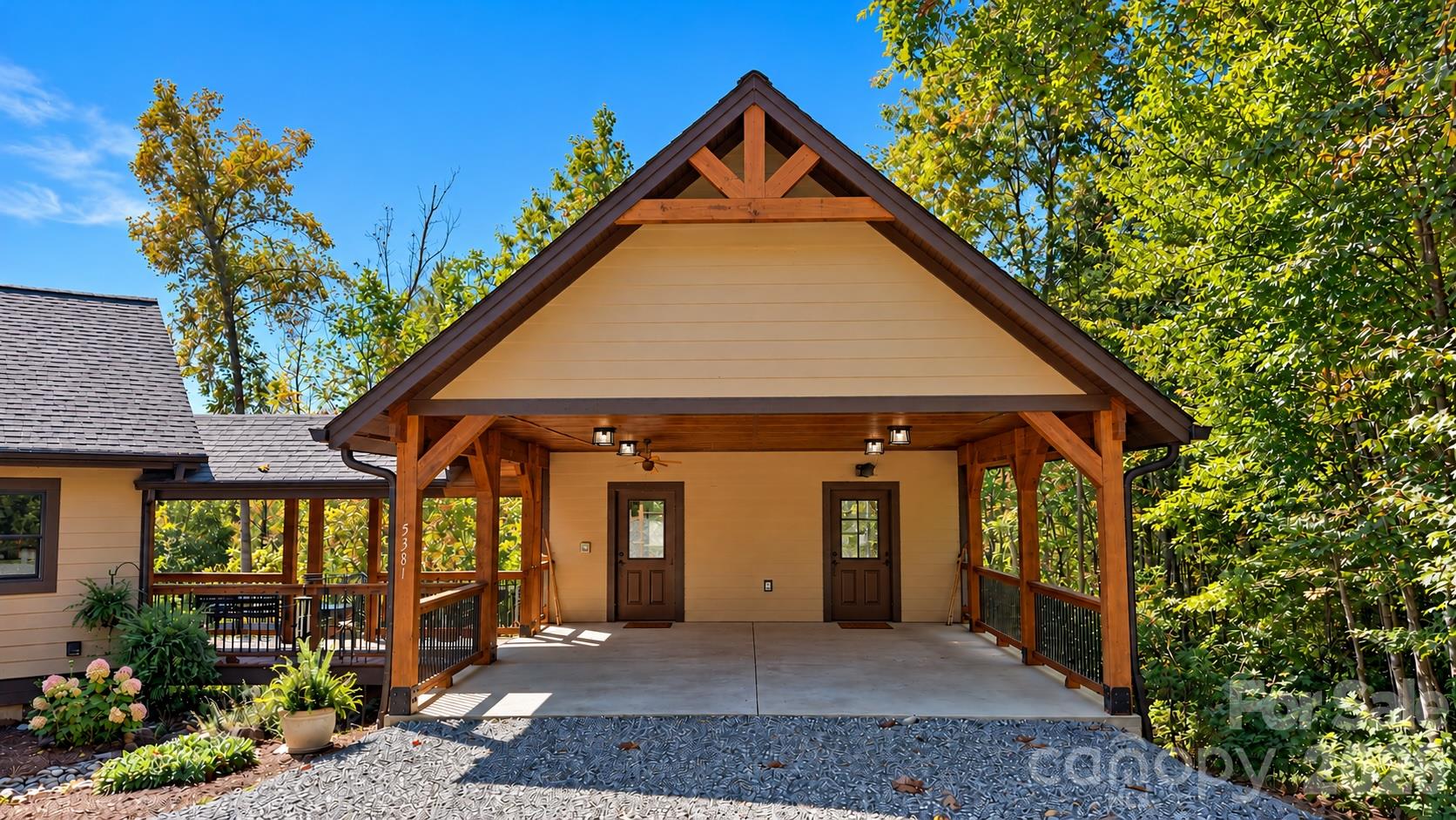 5381 Dogwood Way 841 Property Photo 4