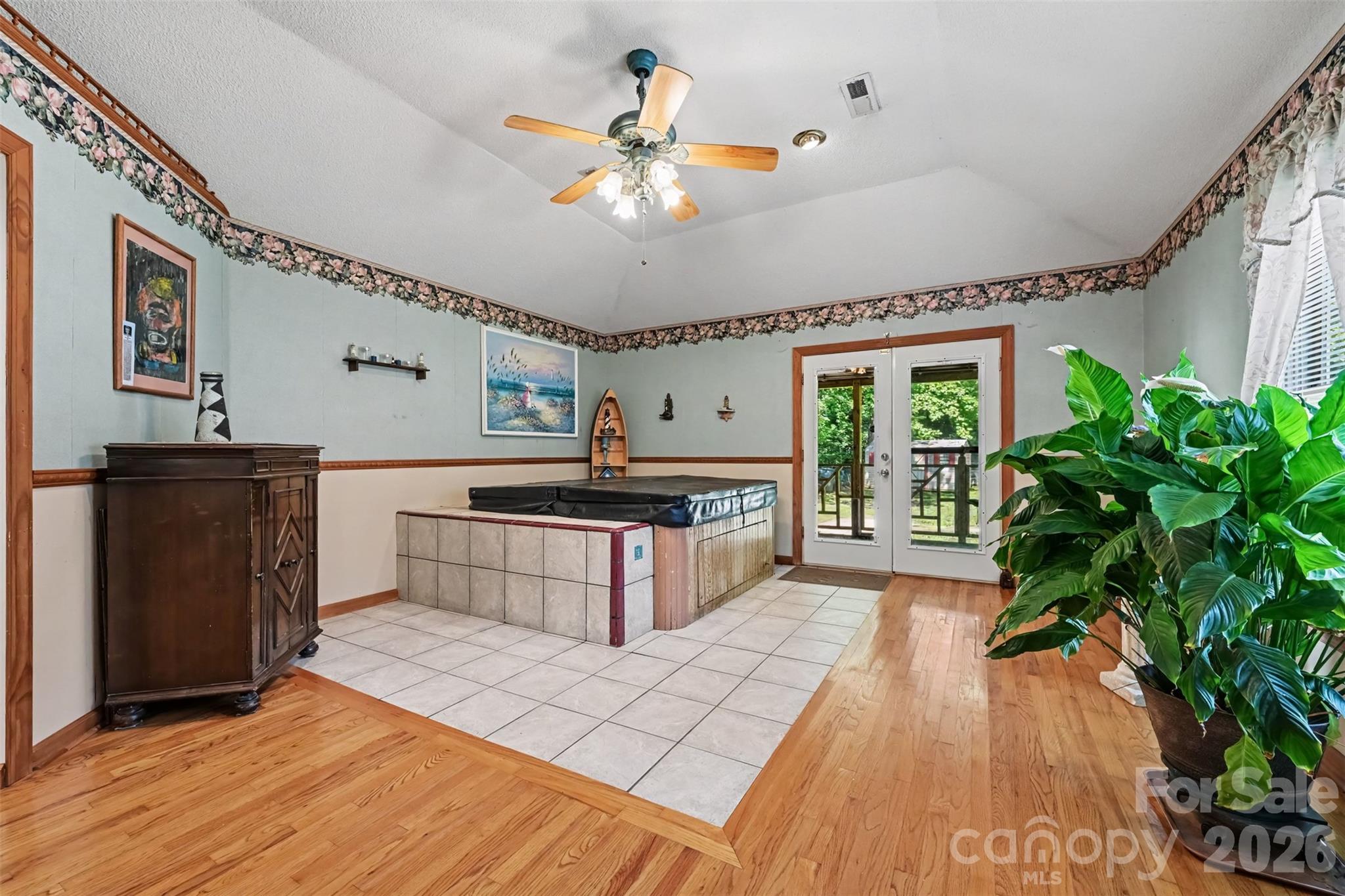 3917 Lake Road Property Photo 7