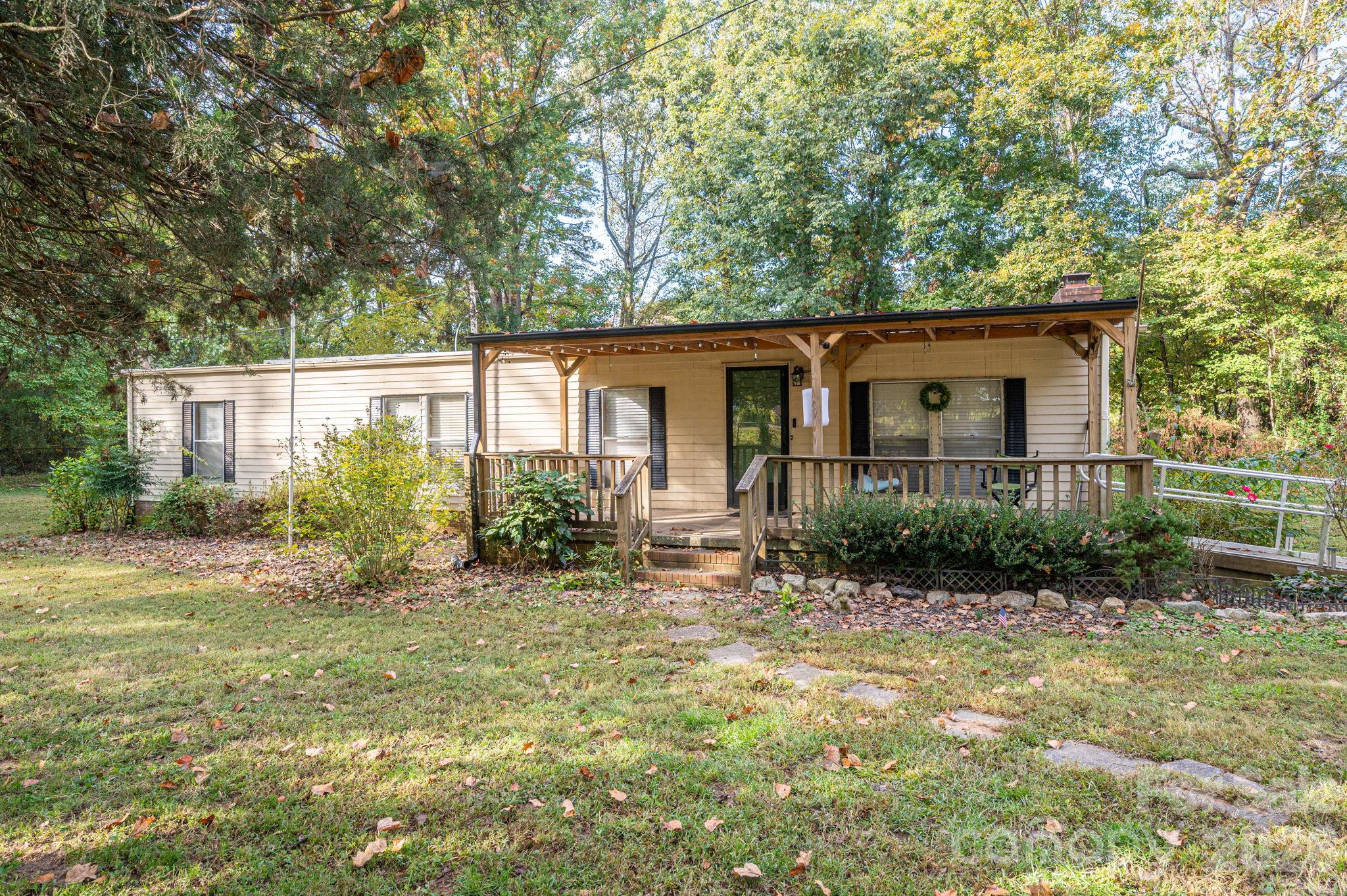 343 Carr Drive Property Photo 1