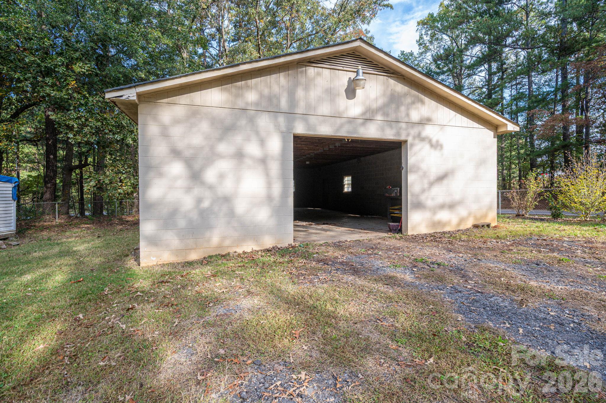 343 Carr Drive Property Photo 18