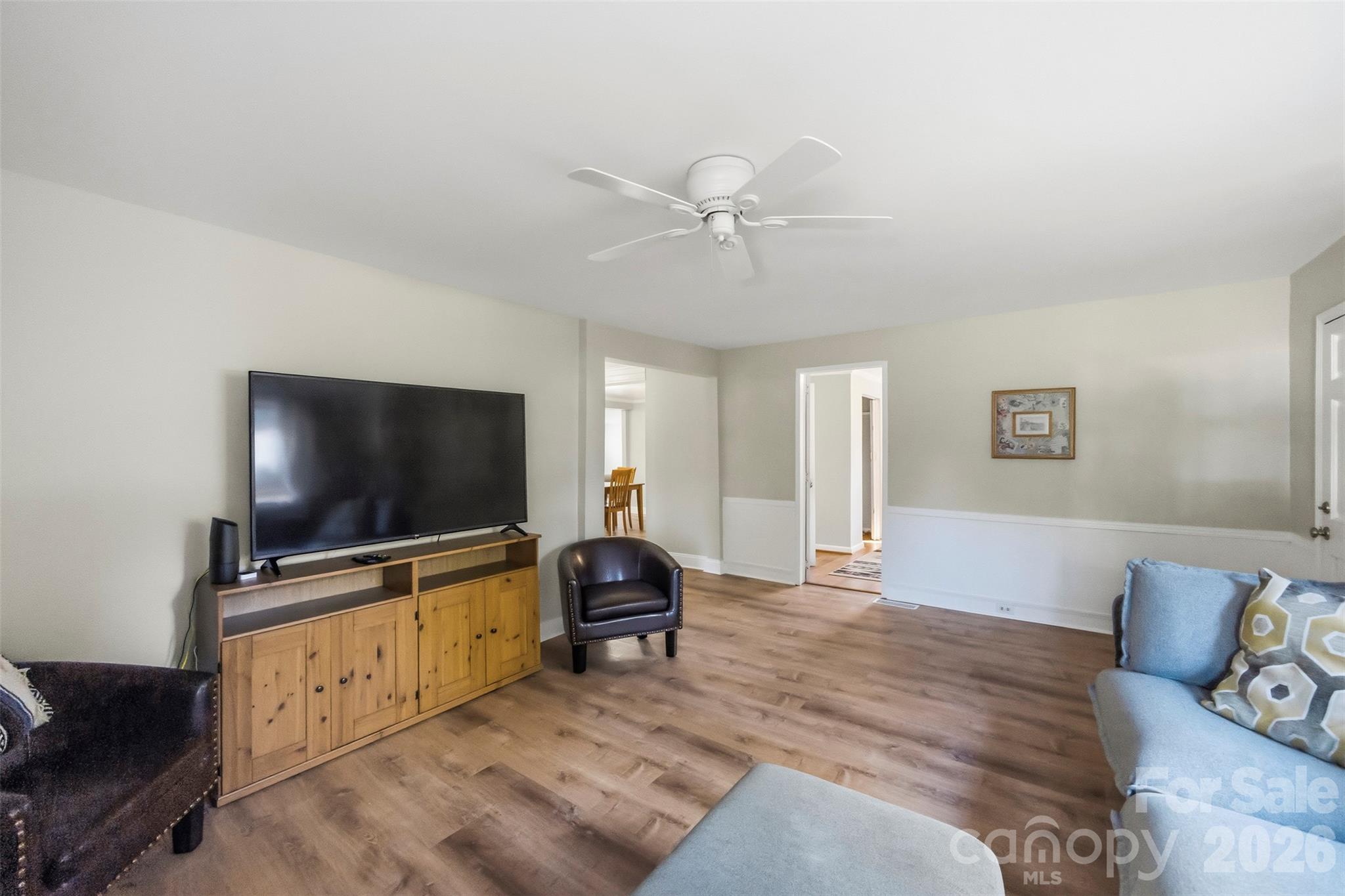 220 Armour Street Property Photo 8