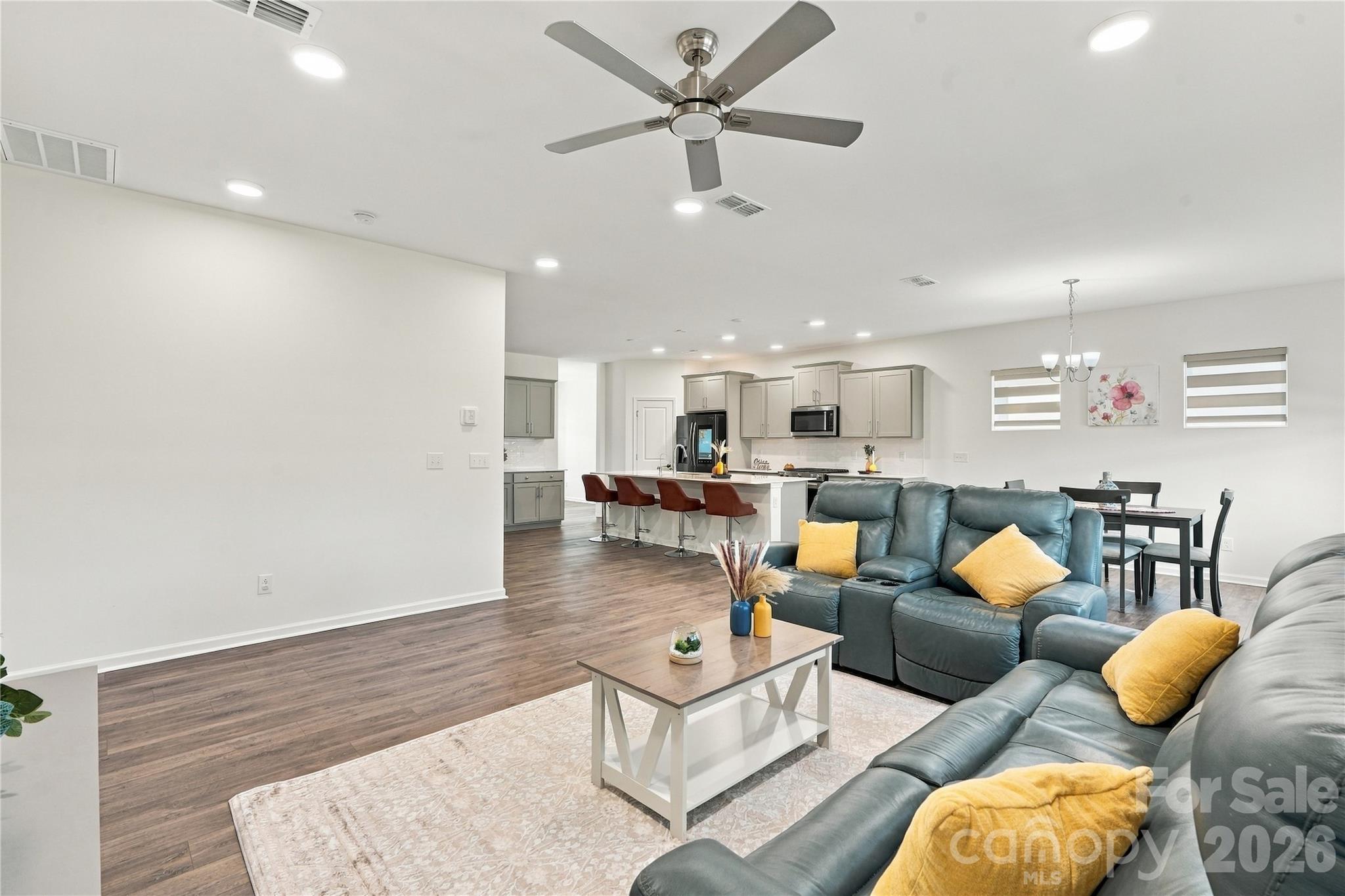 11126 Glasden Road Property Photo 11