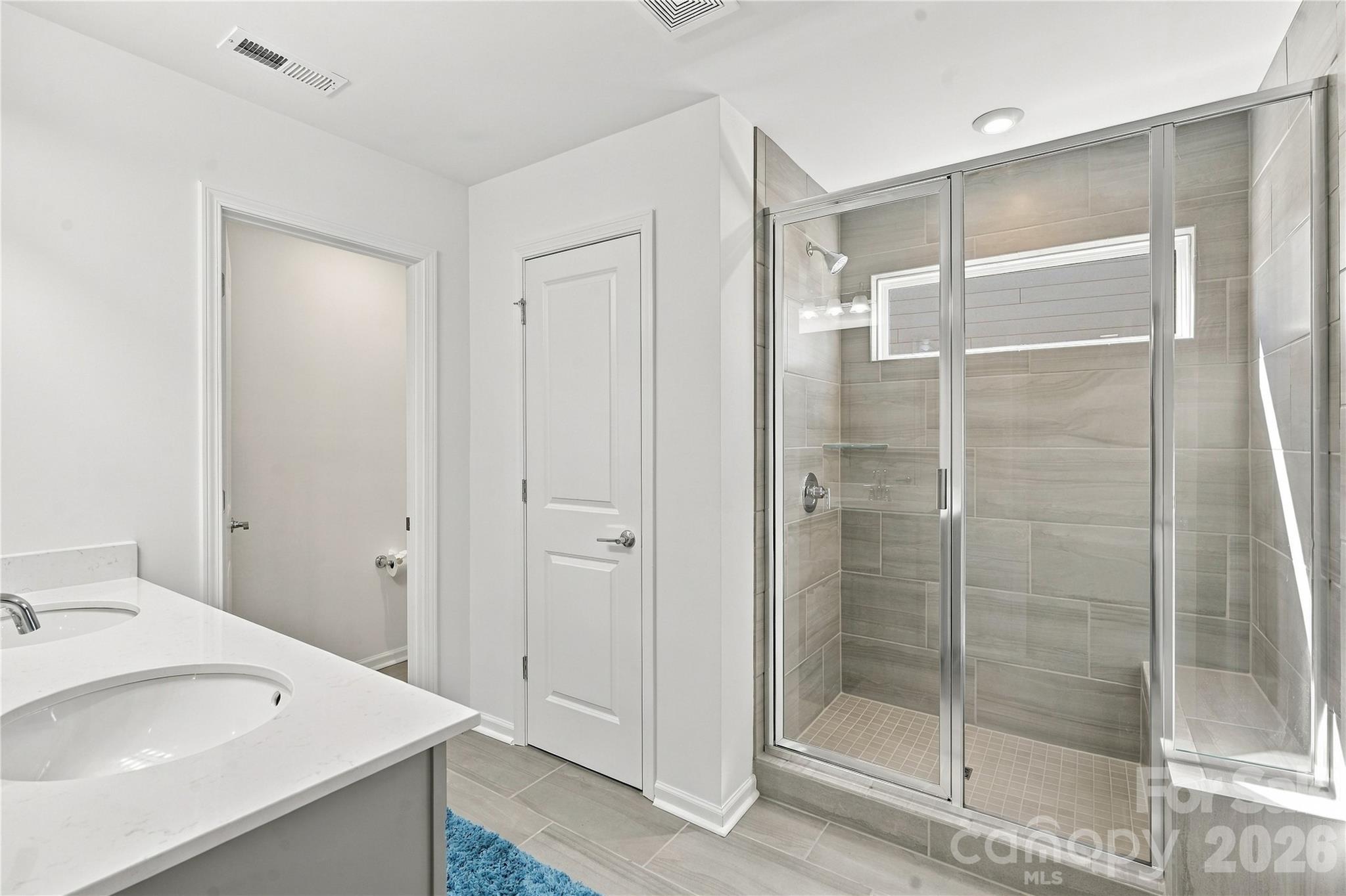 11126 Glasden Road Property Photo 32