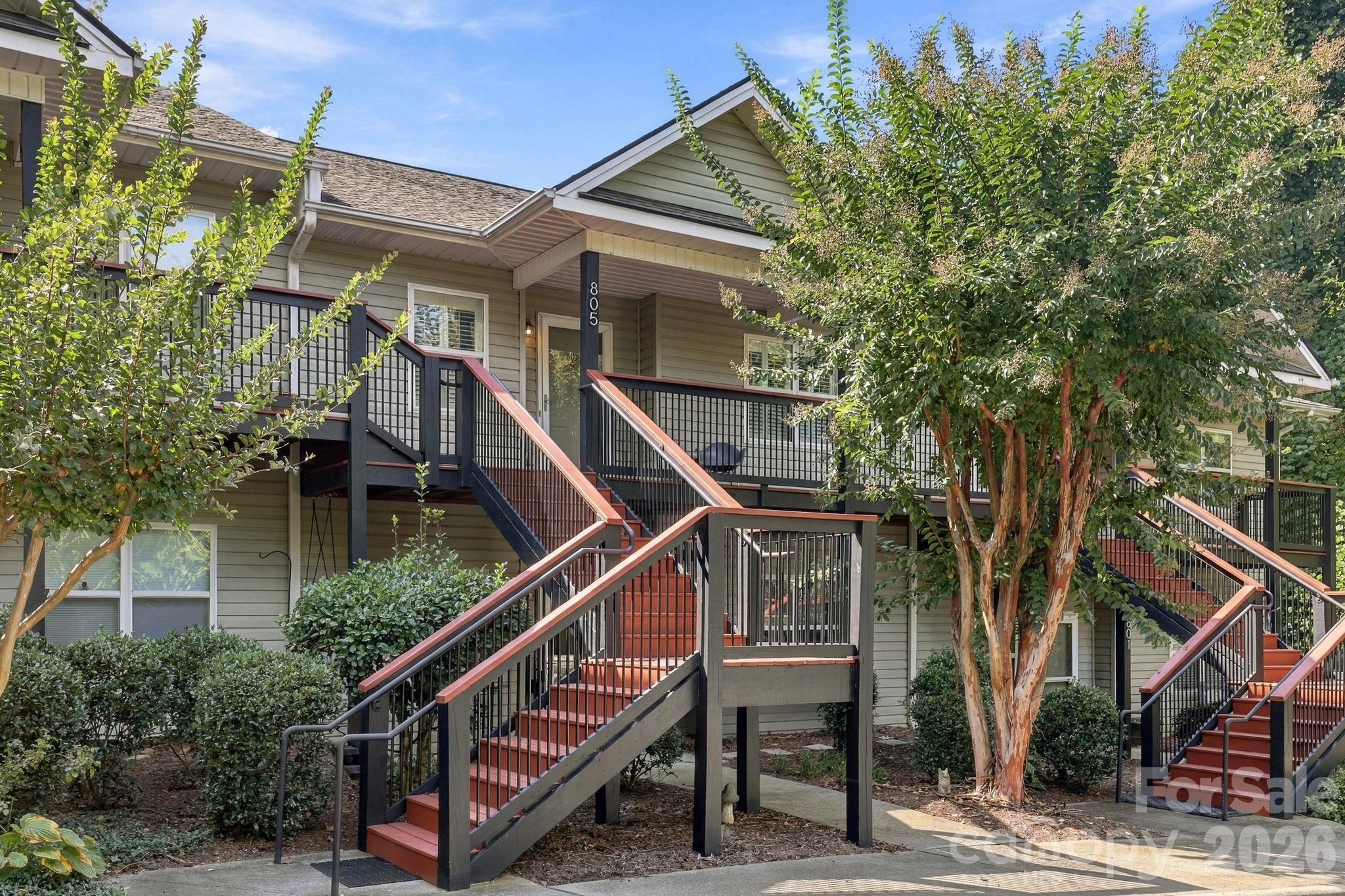 805 Carlyle Way Property Photo 1