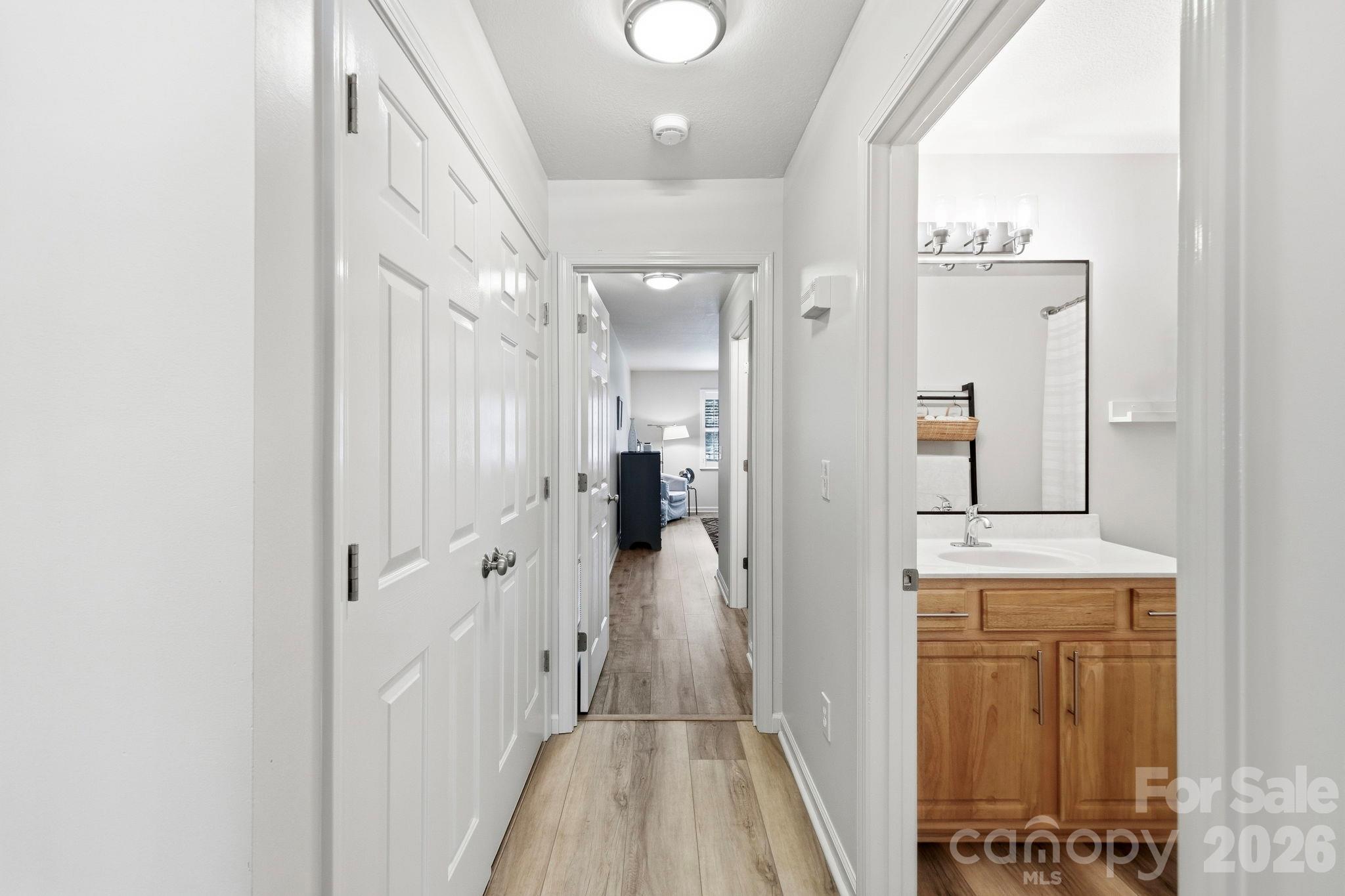 805 Carlyle Way Property Photo 14