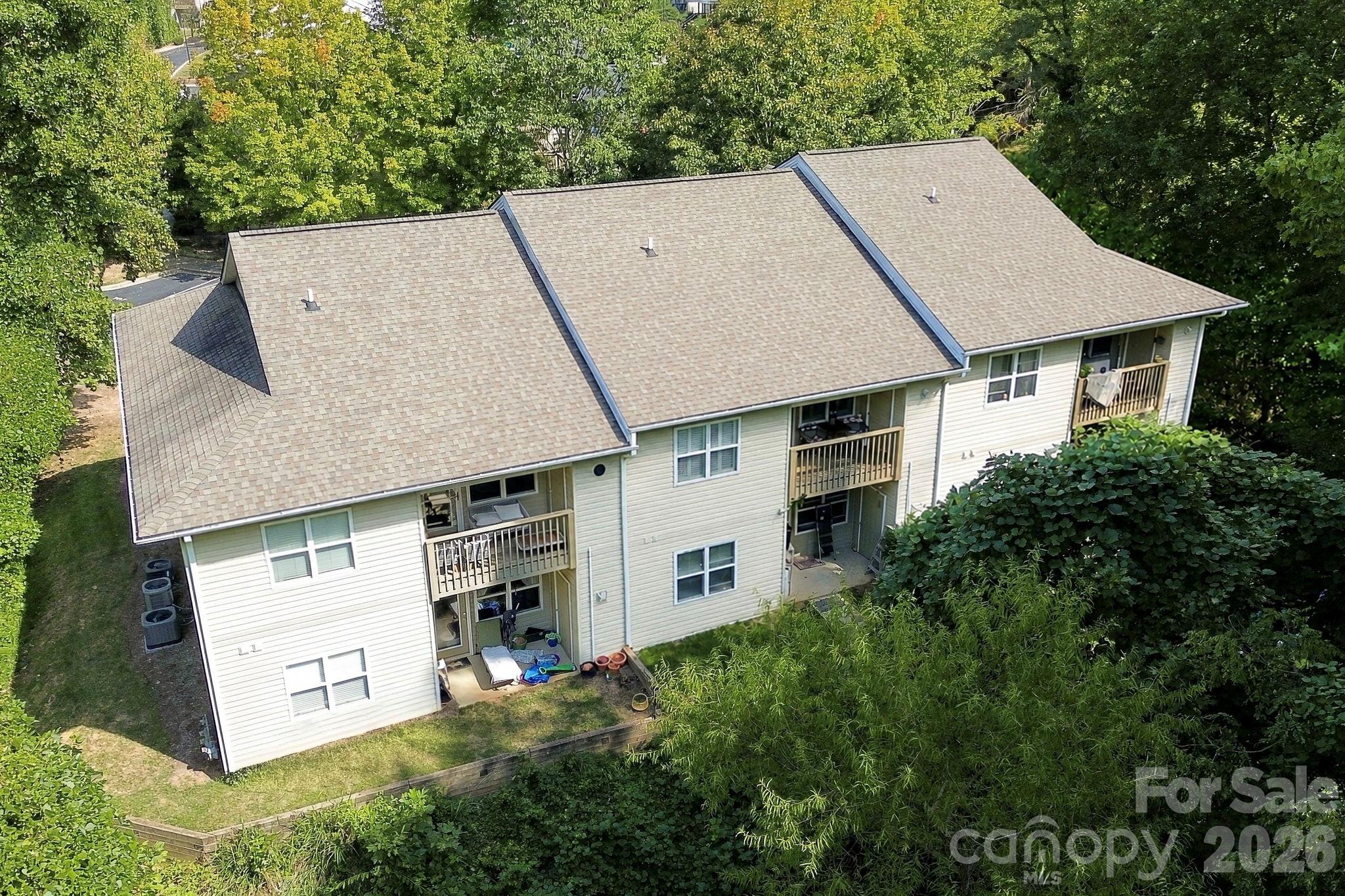 805 Carlyle Way Property Photo 23