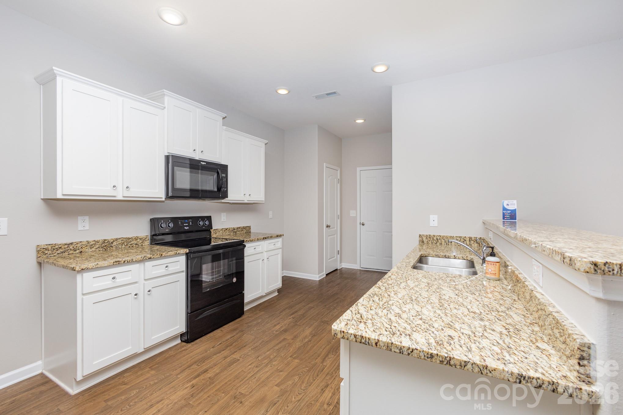 6209 Purbeck Way Property Photo 7