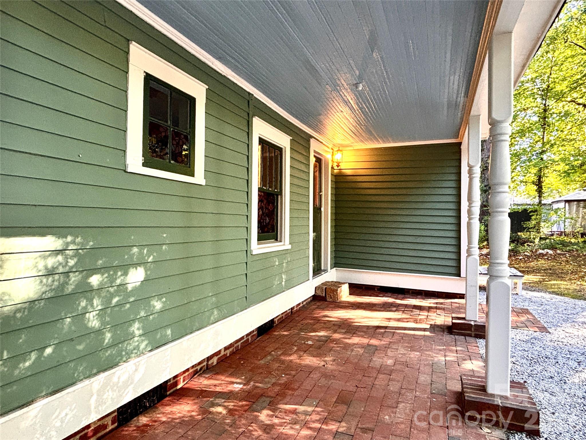 907 S Fulton Street Property Photo 19