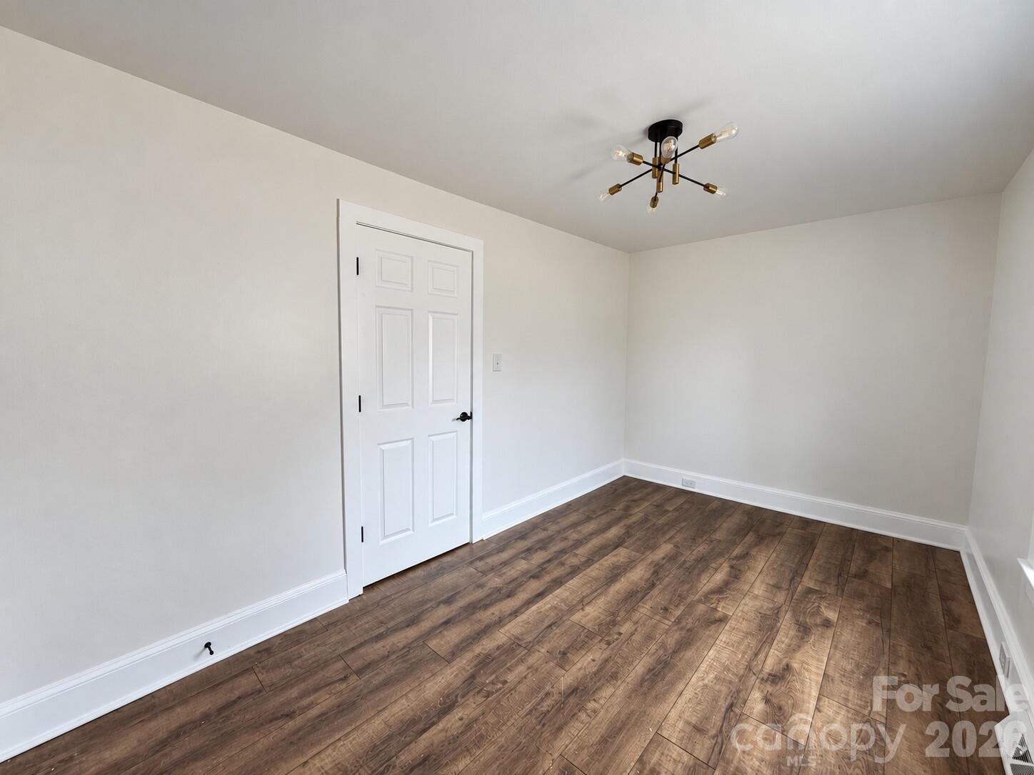 905 Gantt Street Property Photo 4
