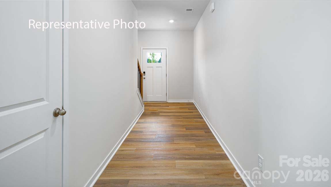 1207 Lavender Drive Property Photo 2