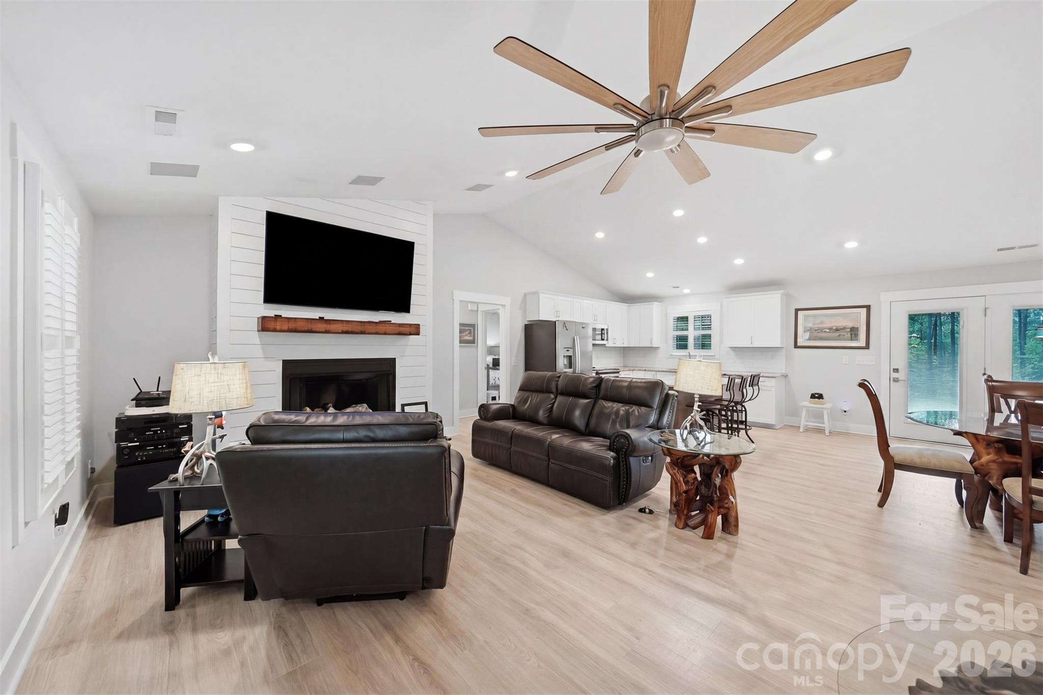 2889 Connelly Springs Road Property Photo 7