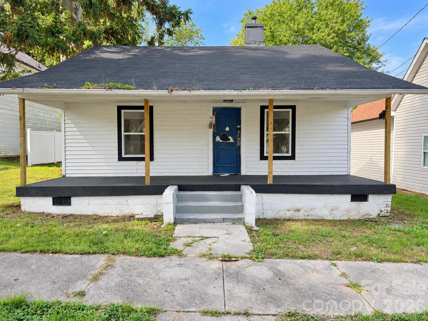 930 4th Street Property Photo 1
