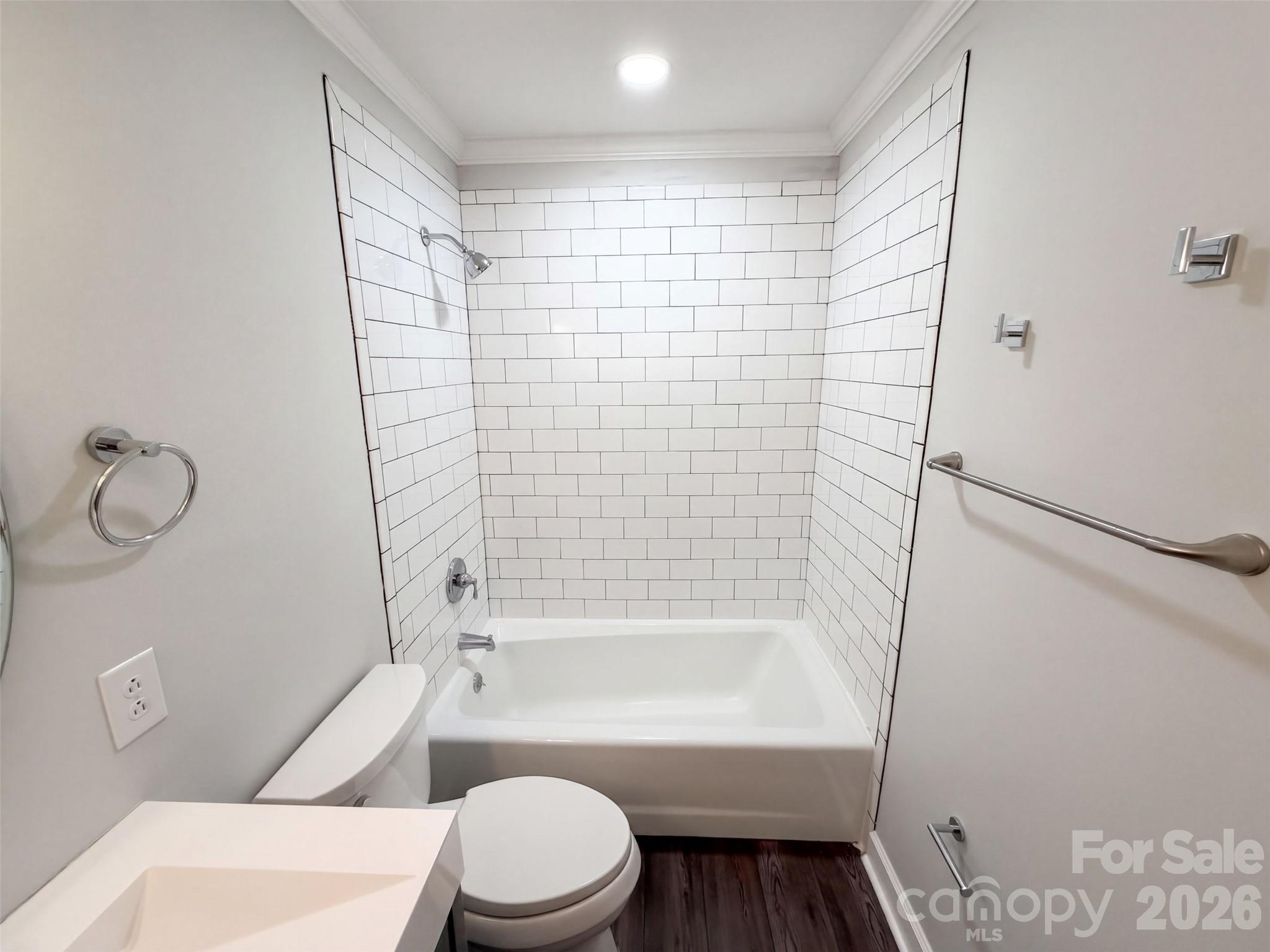 4704 Benridge Lane Property Photo 29