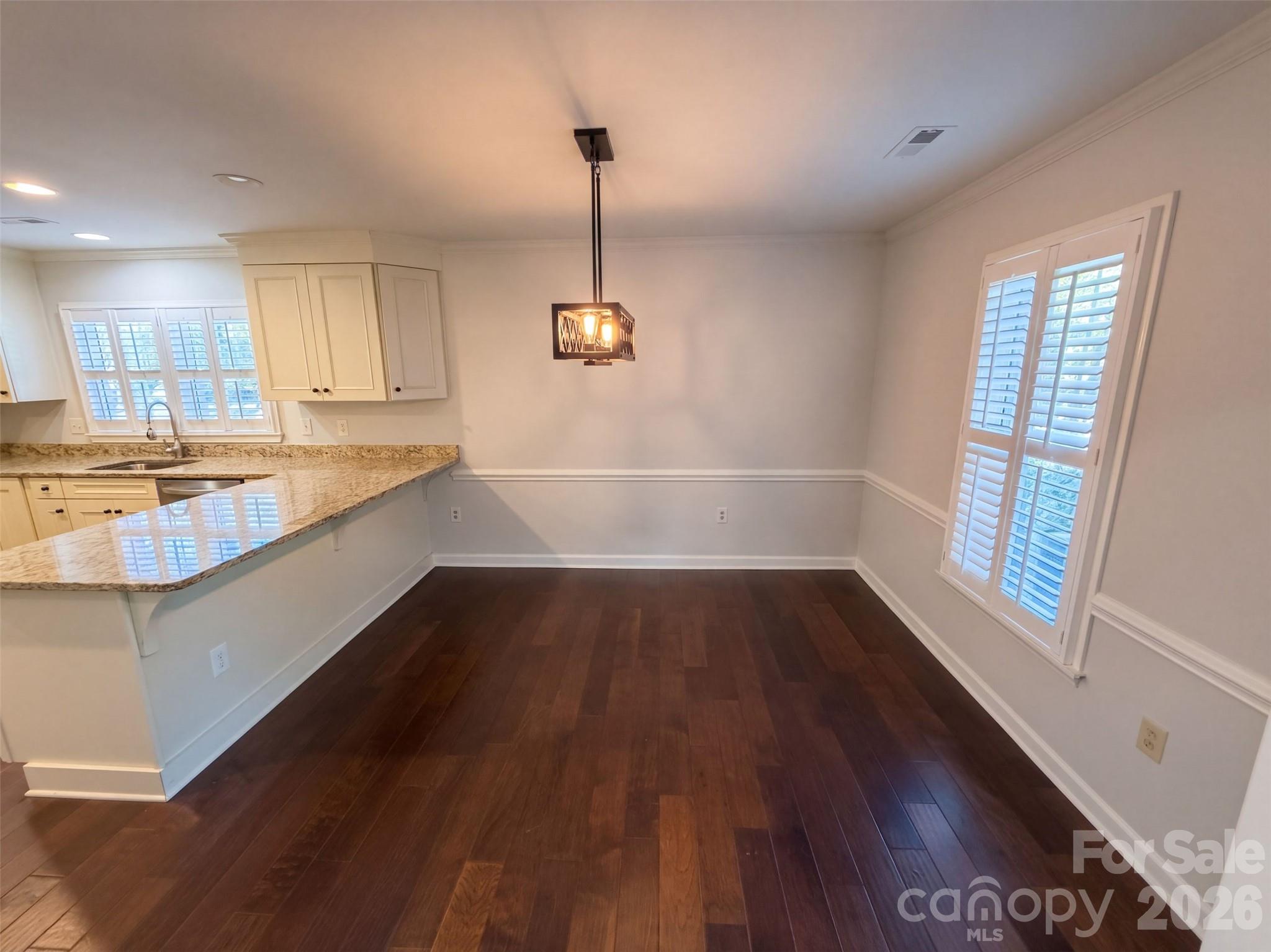 4704 Benridge Lane Property Photo 32