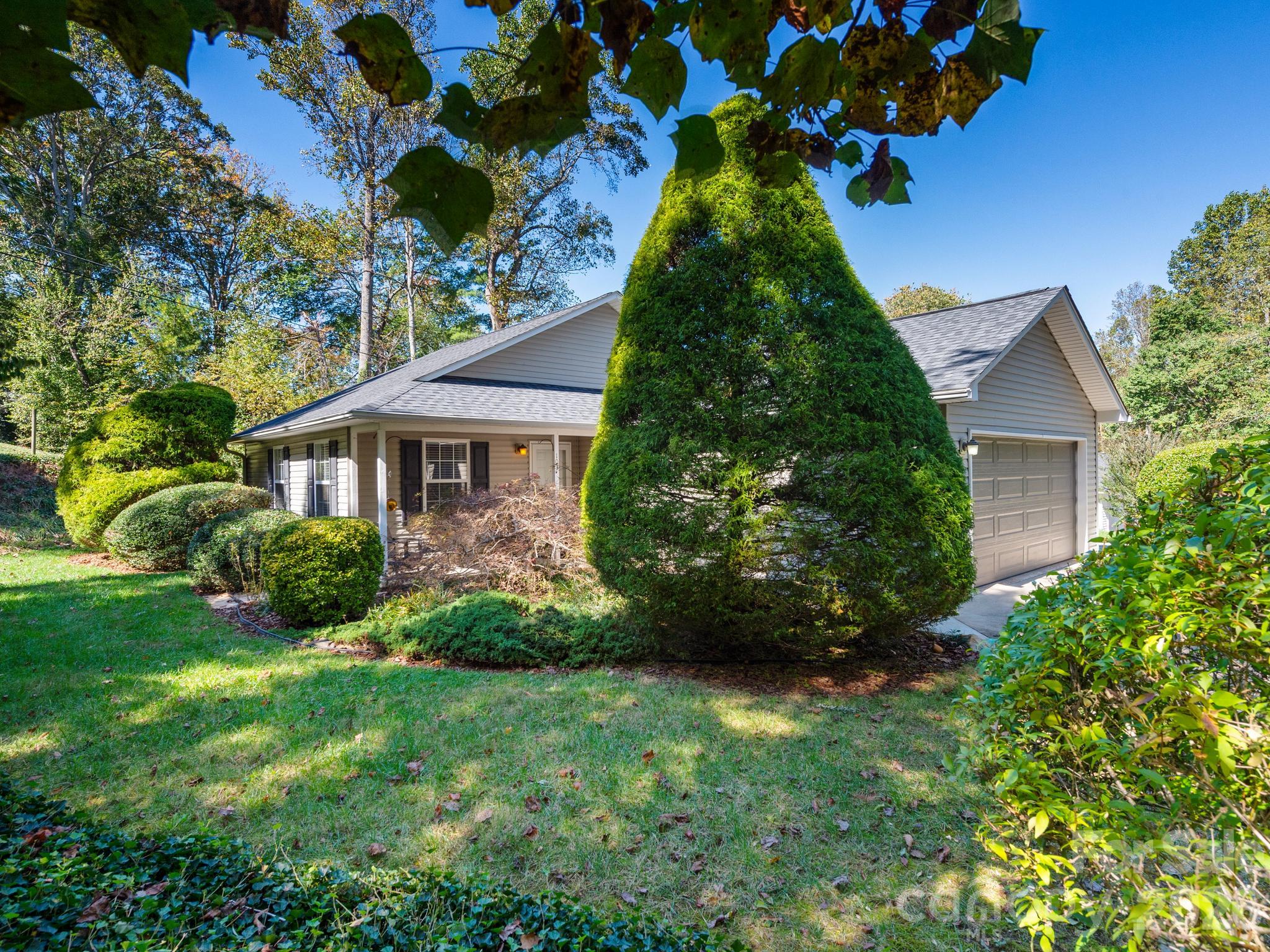 103 Amelia Drive Property Photo 1